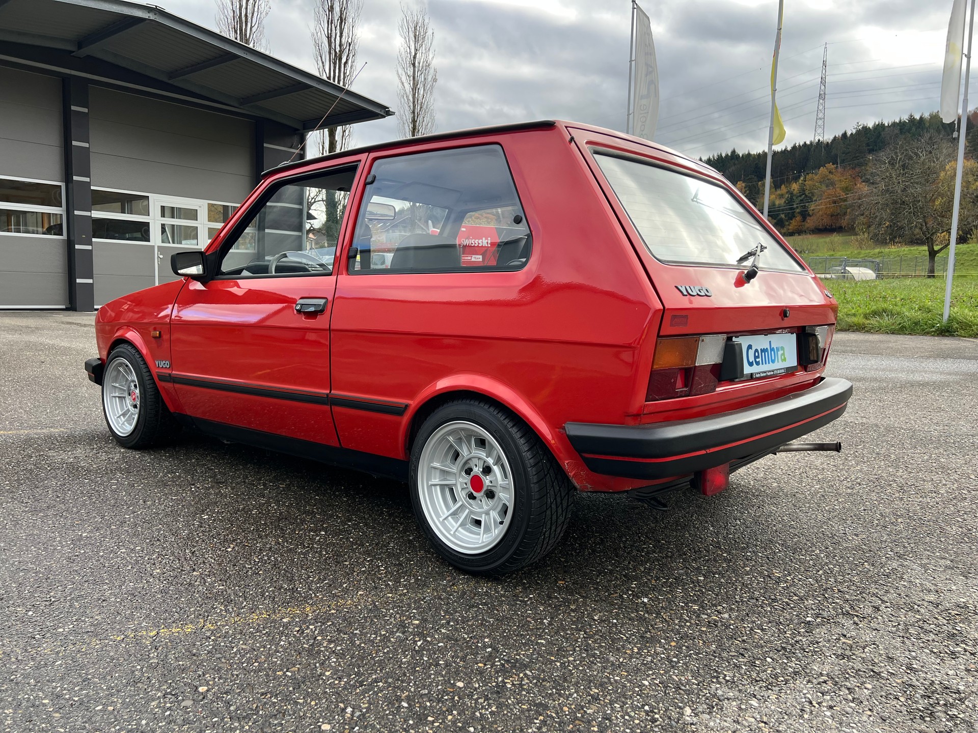 ZASTAVA "YUGO 45" MIT DEUTSCHEN PAPIERE. 13.20 A PAPIERE. SPORT ALU FELGEN. LÄUFT PERFEKT. 40 PS. BENZIN. "BLICKFANG" !!! 8`900.--image-5