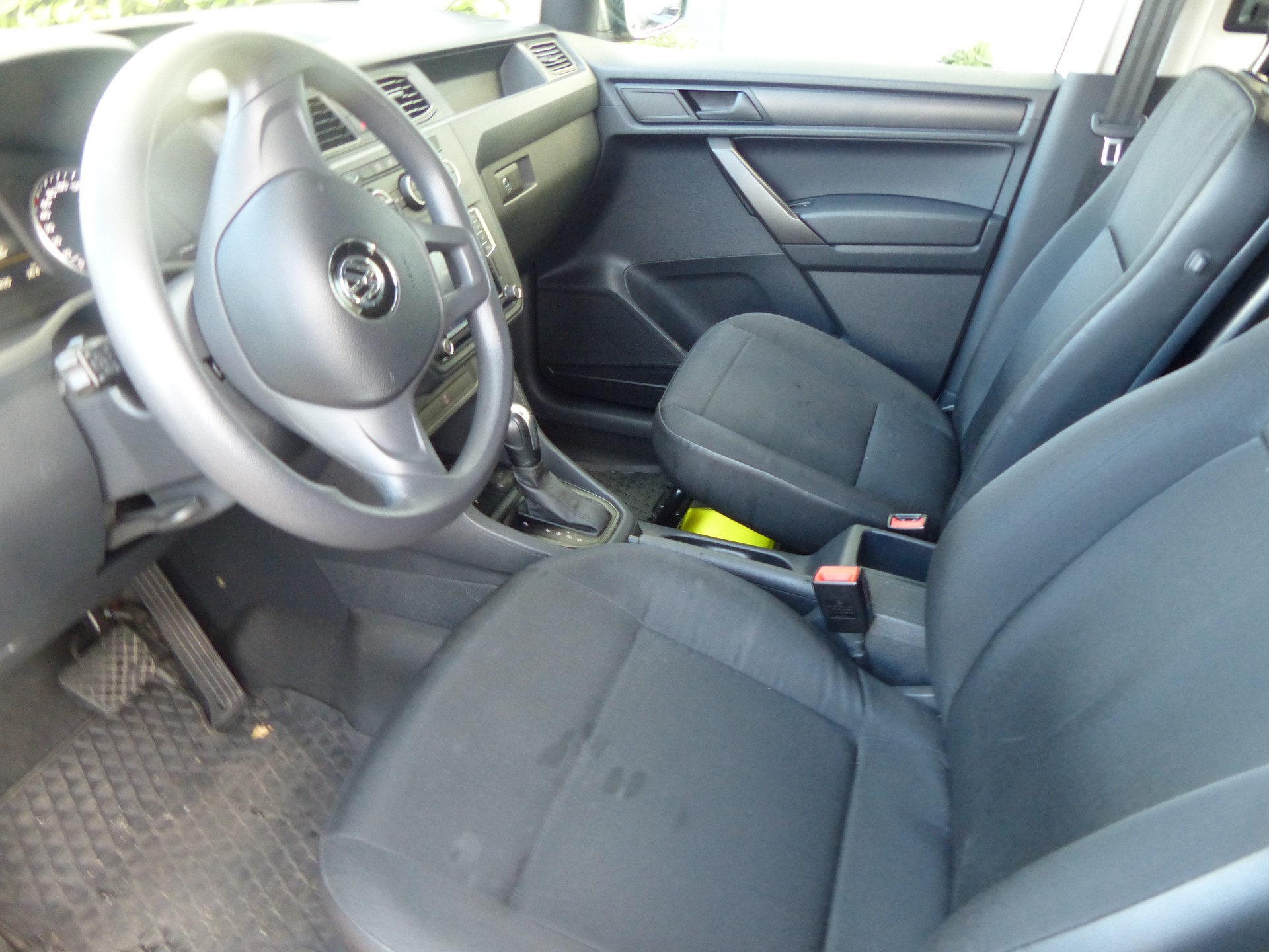 VW Caddy 2.0TDI BlueMotion Technology DSG-image-17