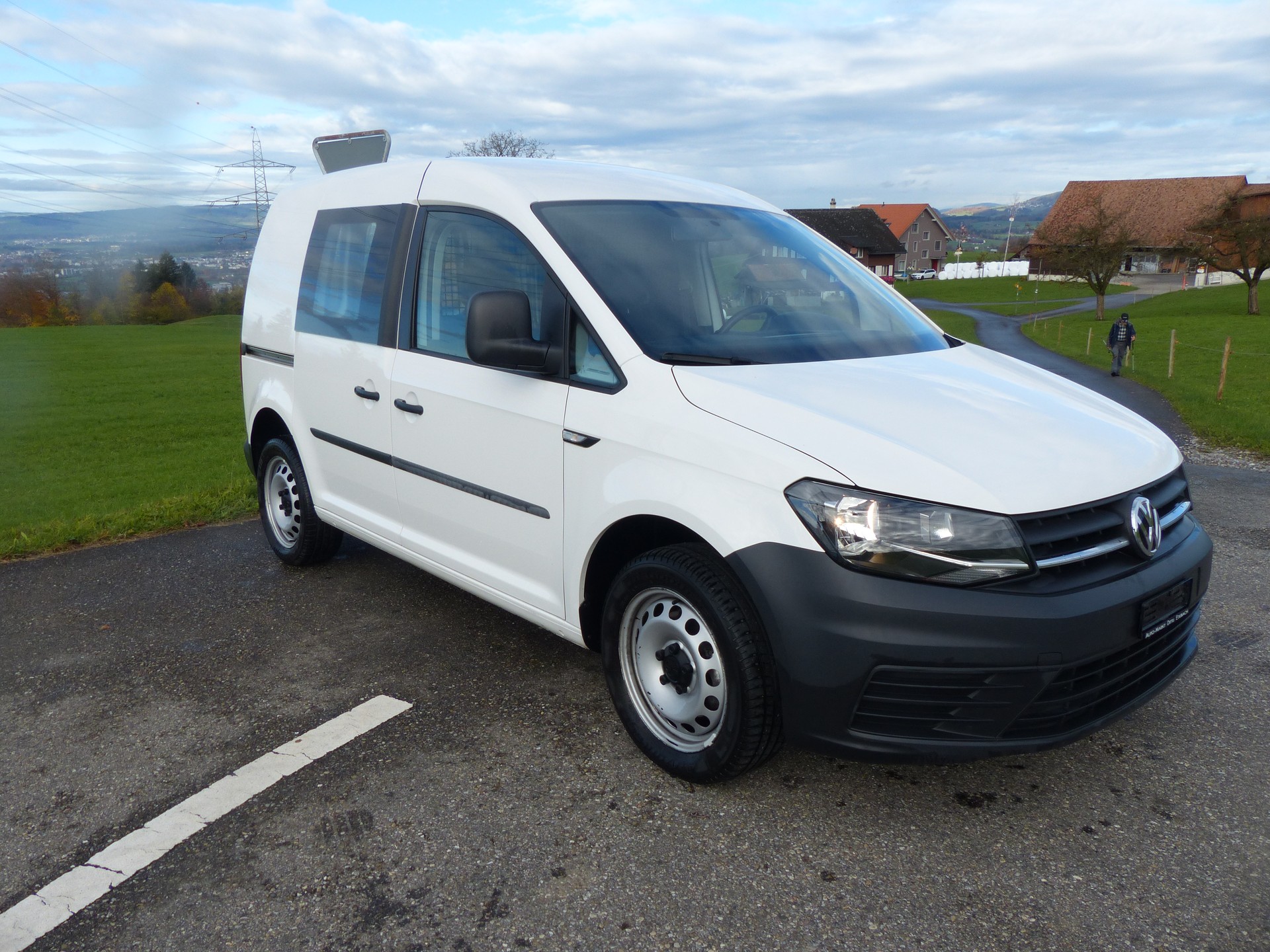 VW Caddy 2.0TDI BlueMotion Technology DSG-image-3