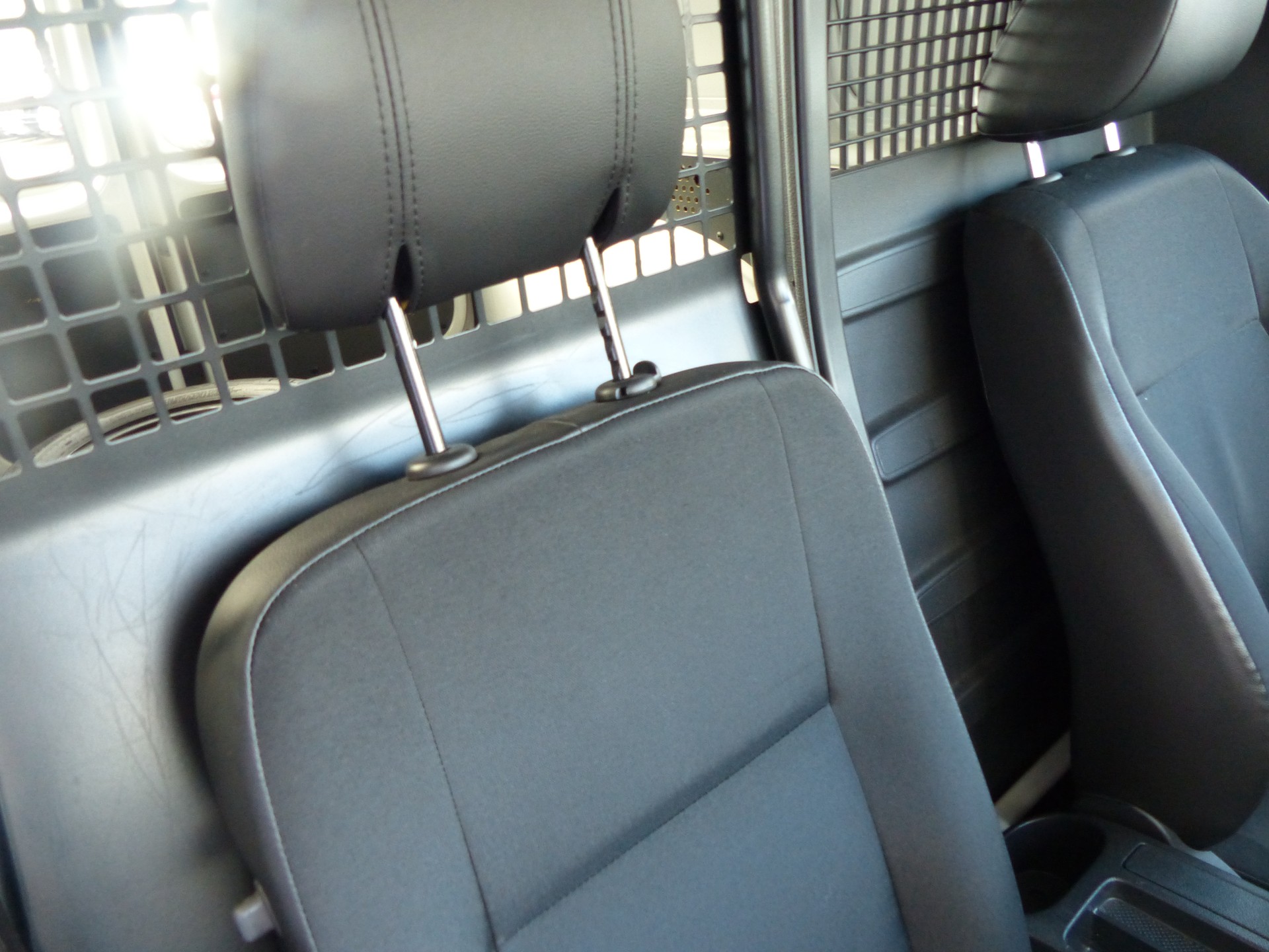 VW Caddy 2.0TDI BlueMotion Technology DSG-image-15