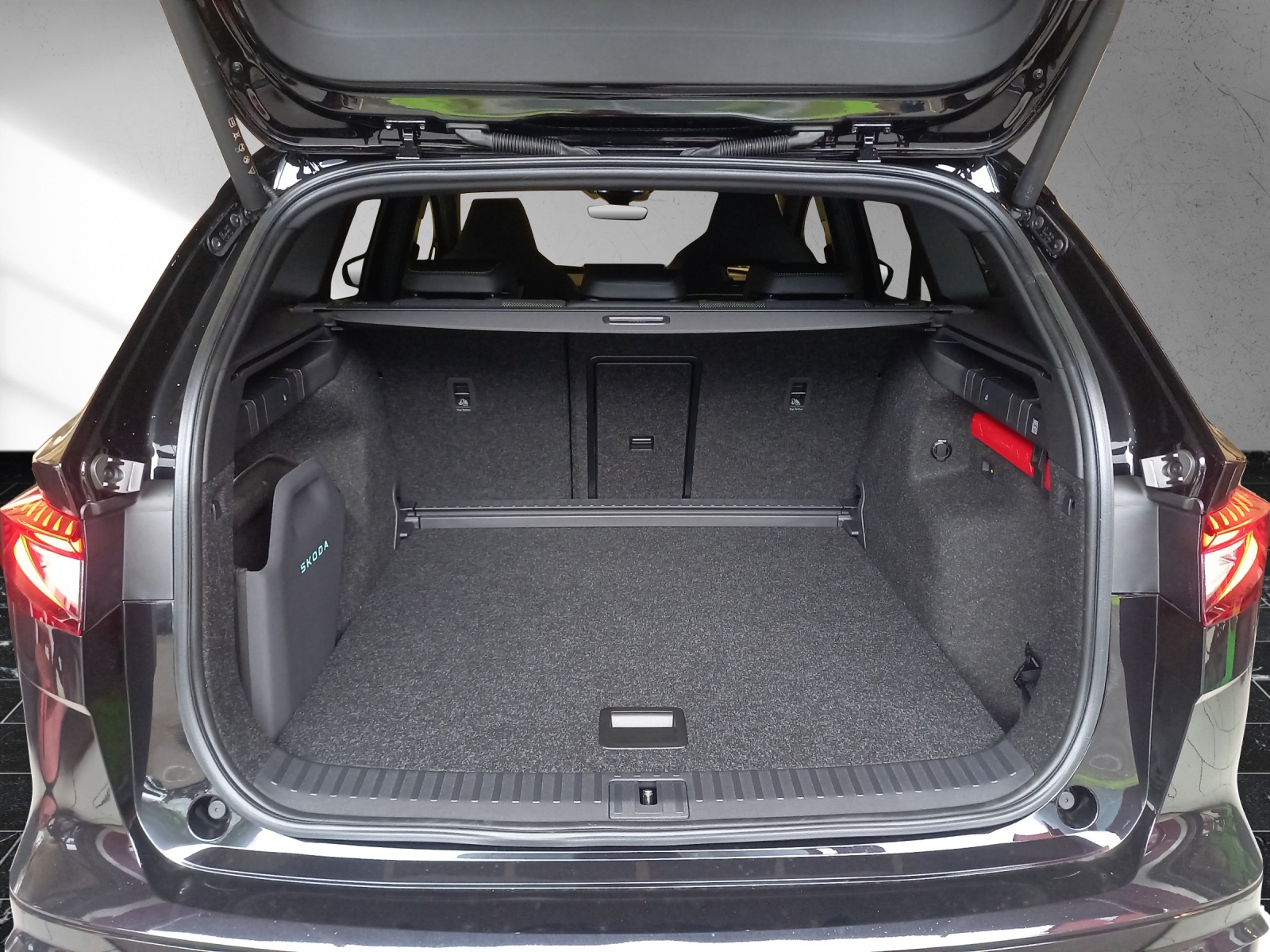 SKODA Enyaq RS 4x4-image-5