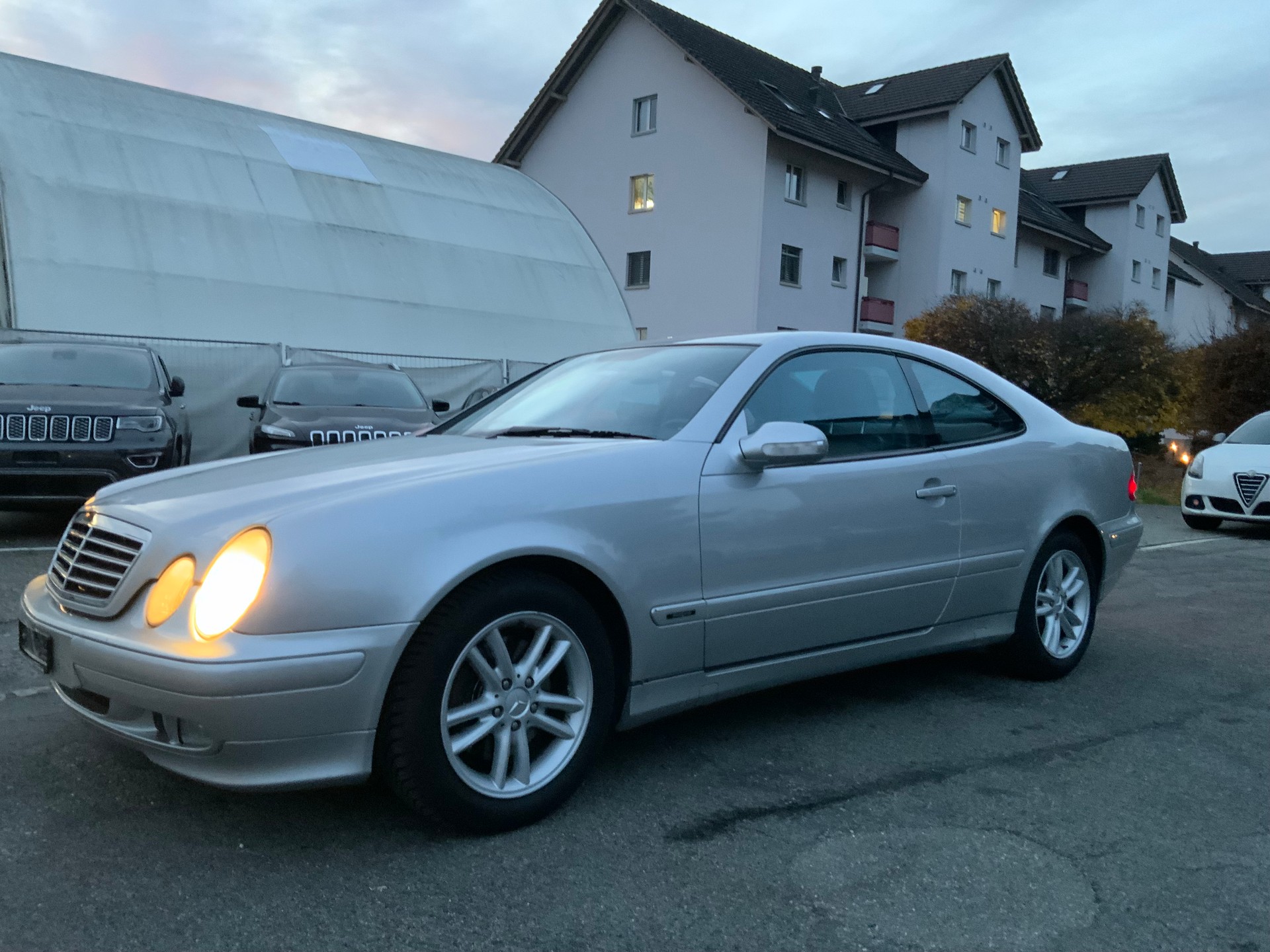 MERCEDES-BENZ CLK 320 Avantgarde Automatic-image-1