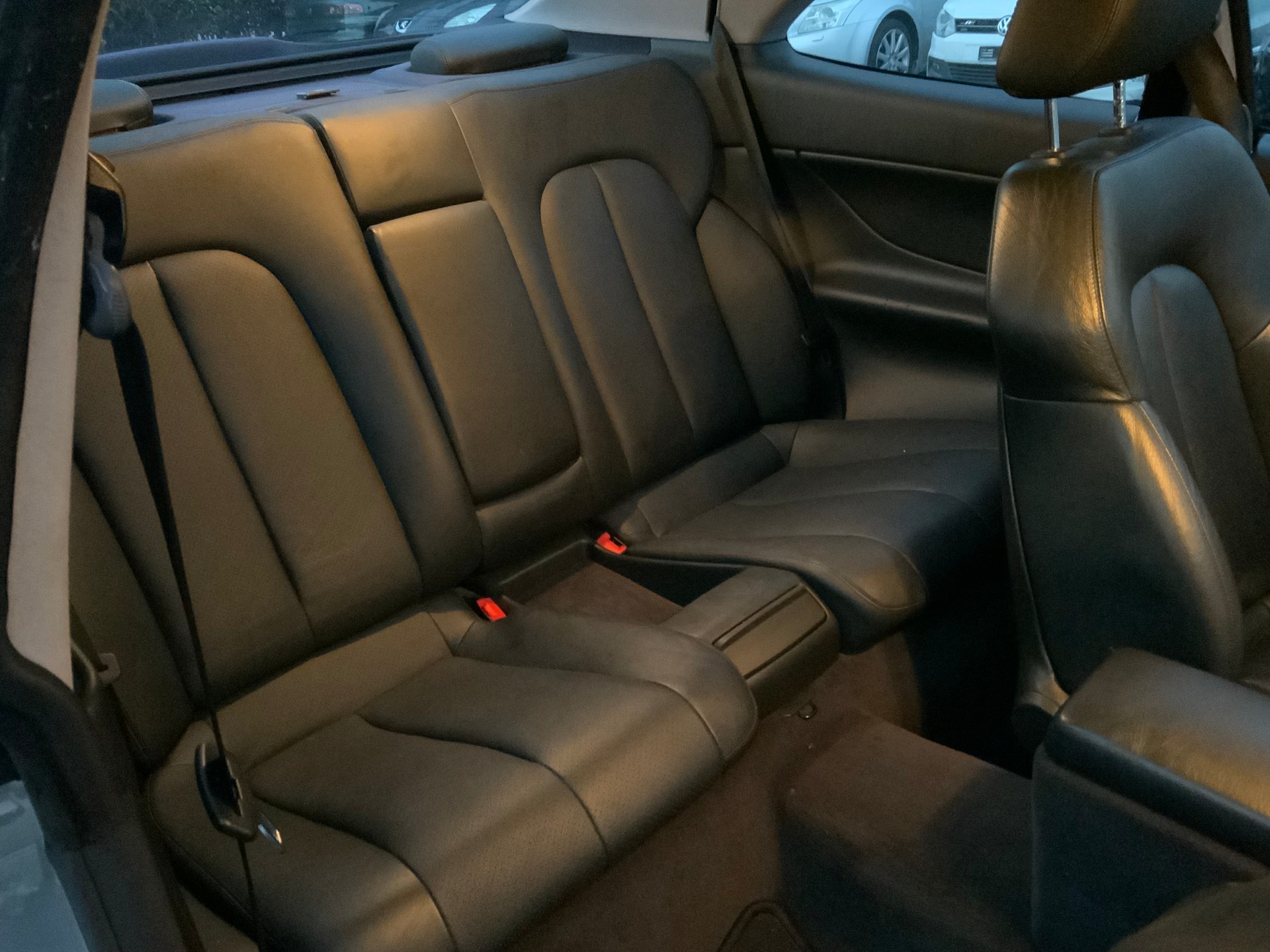 MERCEDES-BENZ CLK 320 Avantgarde Automatic-image-12