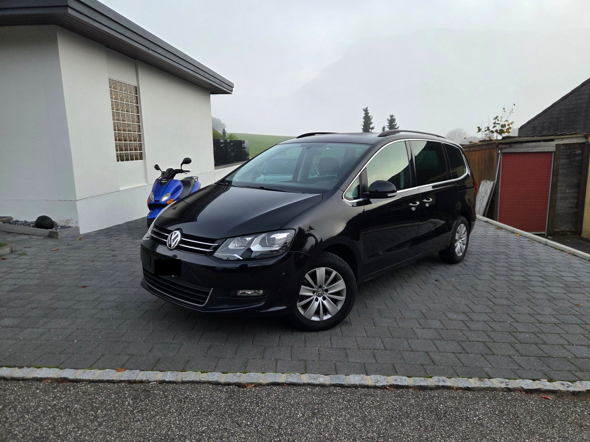 VW Sharan 2.0 TDI BMT Comfortline DSG 150PS-image-0