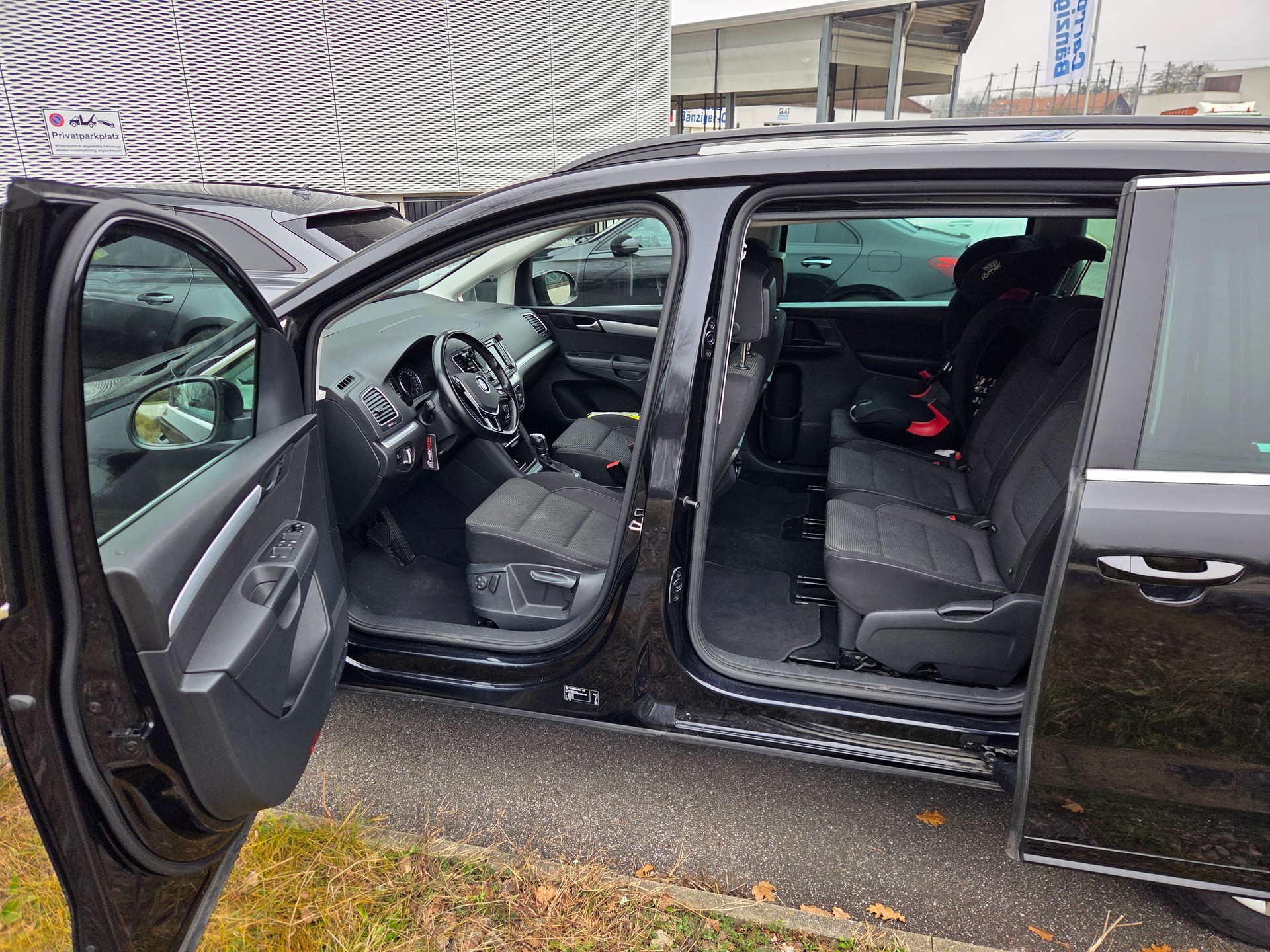 VW Sharan 2.0 TDI BMT Comfortline DSG 150PS-image-2