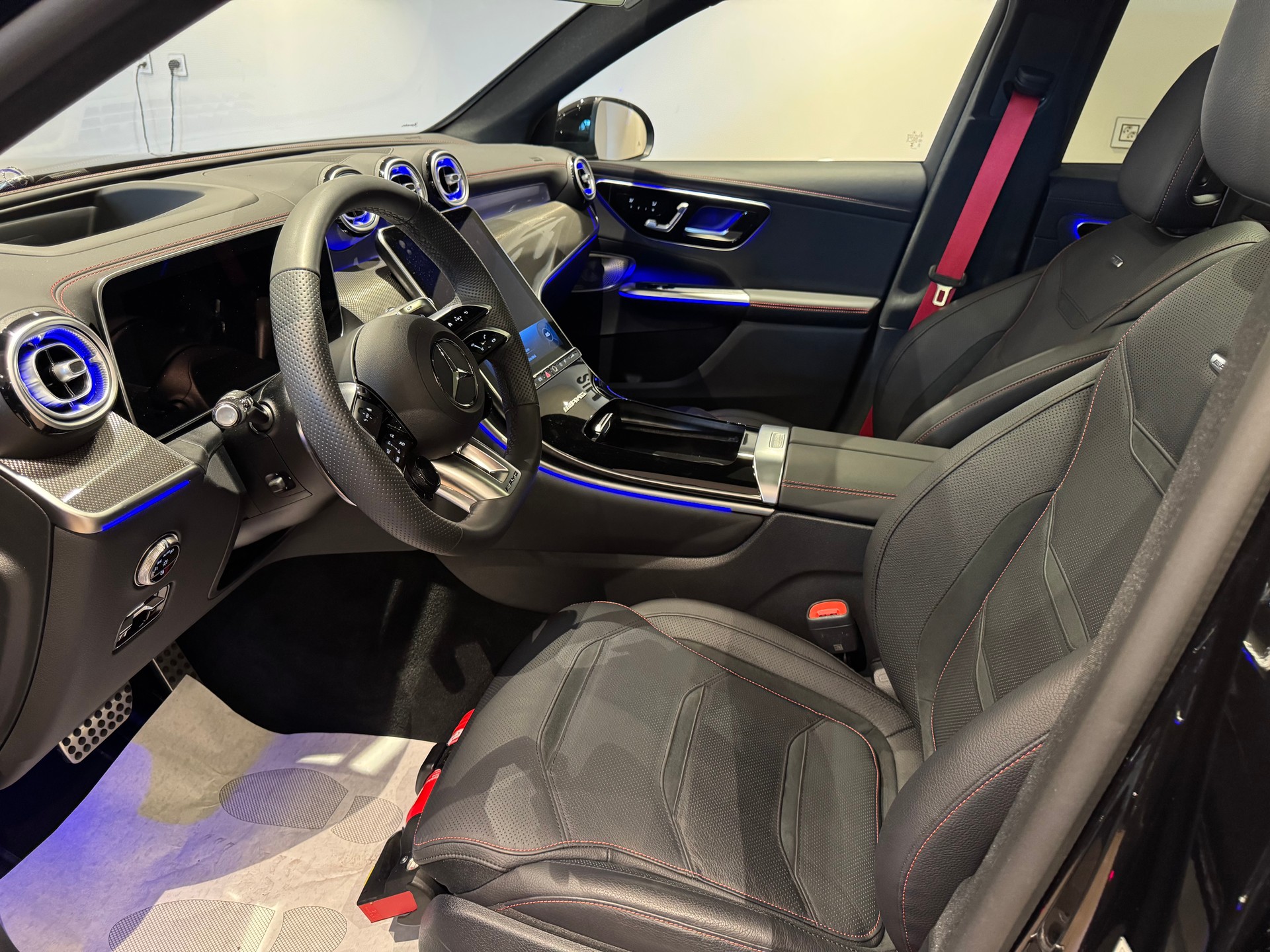 MERCEDES-BENZ GLC 43 AMG Executive Edition 4matic-image-21