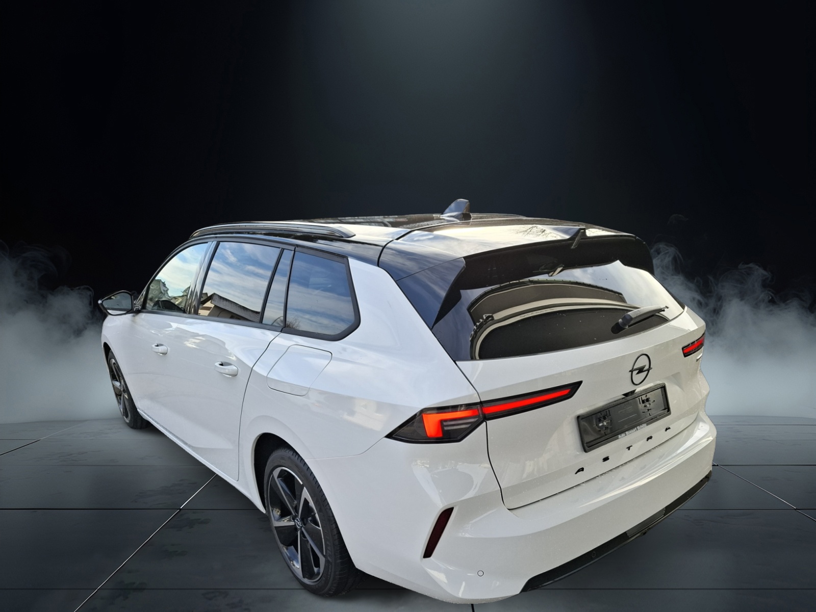 OPEL Astra Sports Tourer 1.6 PHEV Turbo Swiss Plus A-showroom-element-3