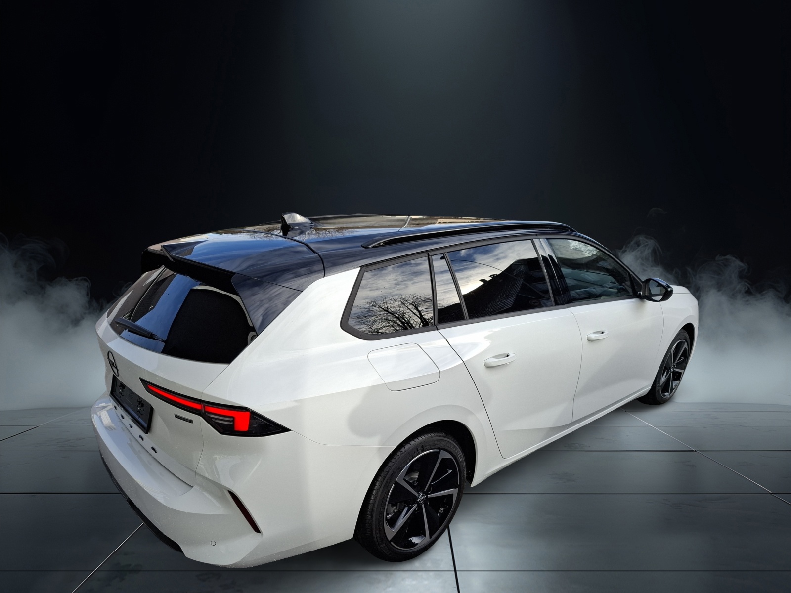 OPEL Astra Sports Tourer 1.6 PHEV Turbo Swiss Plus A-image-4