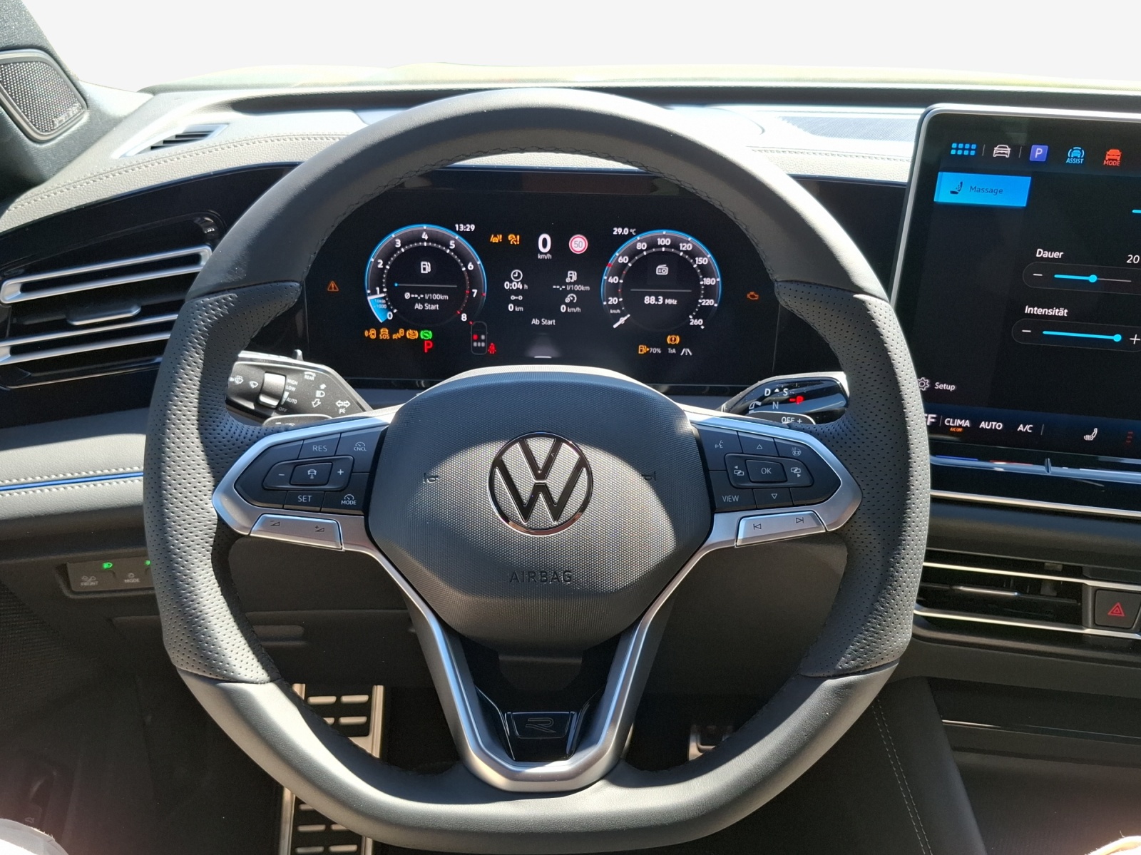 VW Tiguan 2.0 TSI DSG R-Line 4Motion-image-9