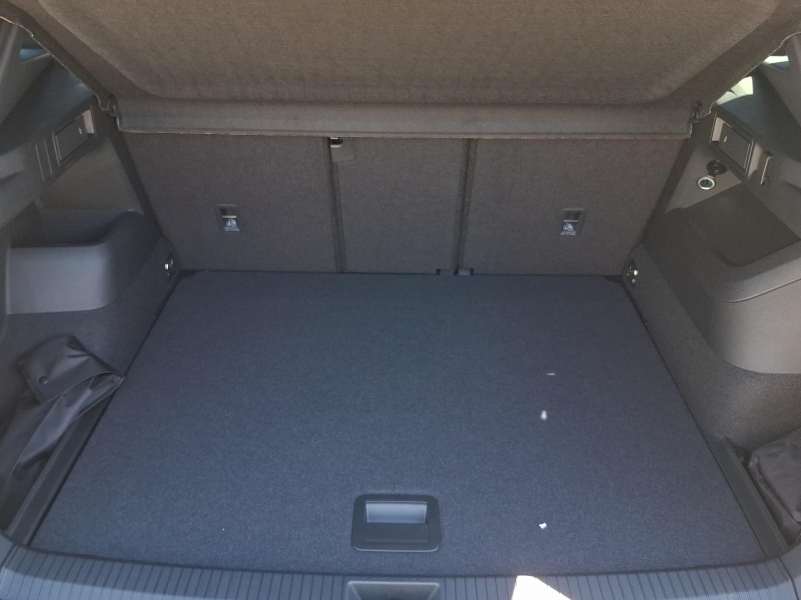 VW Tiguan 2.0 TSI DSG R-Line 4Motion-image-12