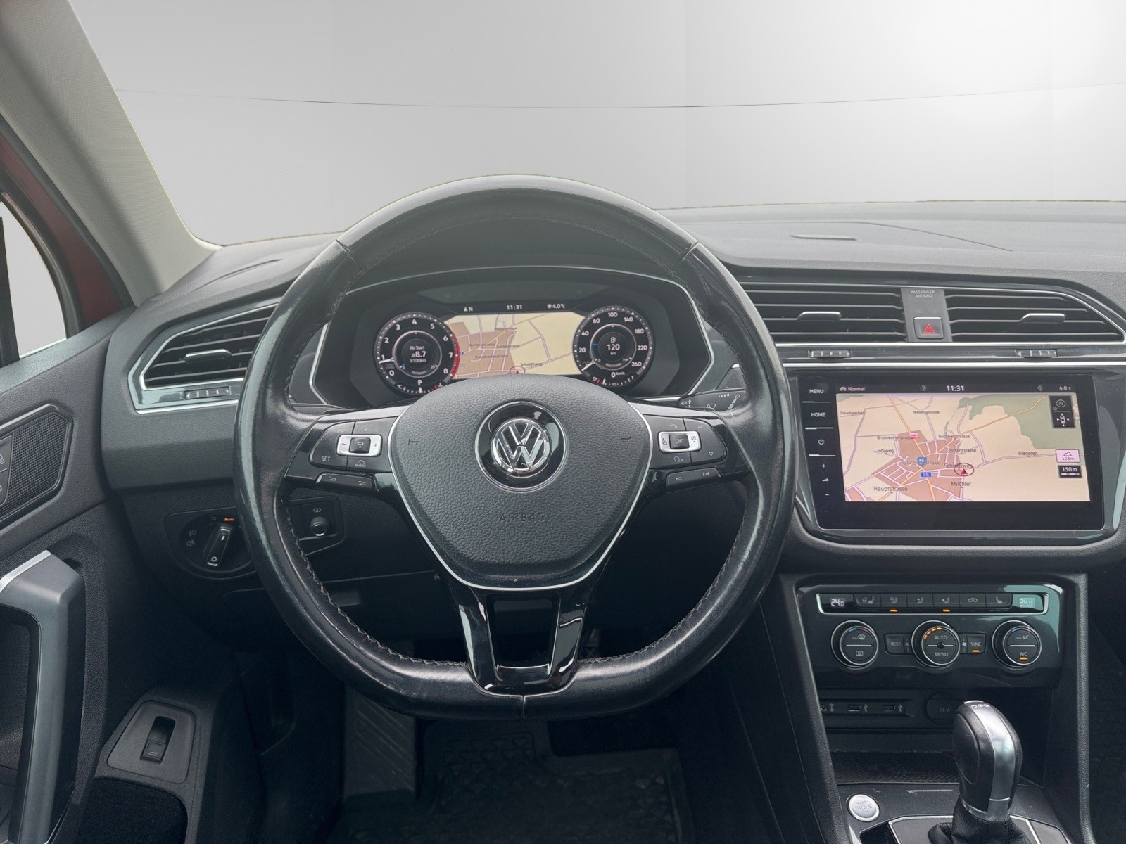 VW Tiguan 2.0TSI Highline 4Motion DSG-image-12