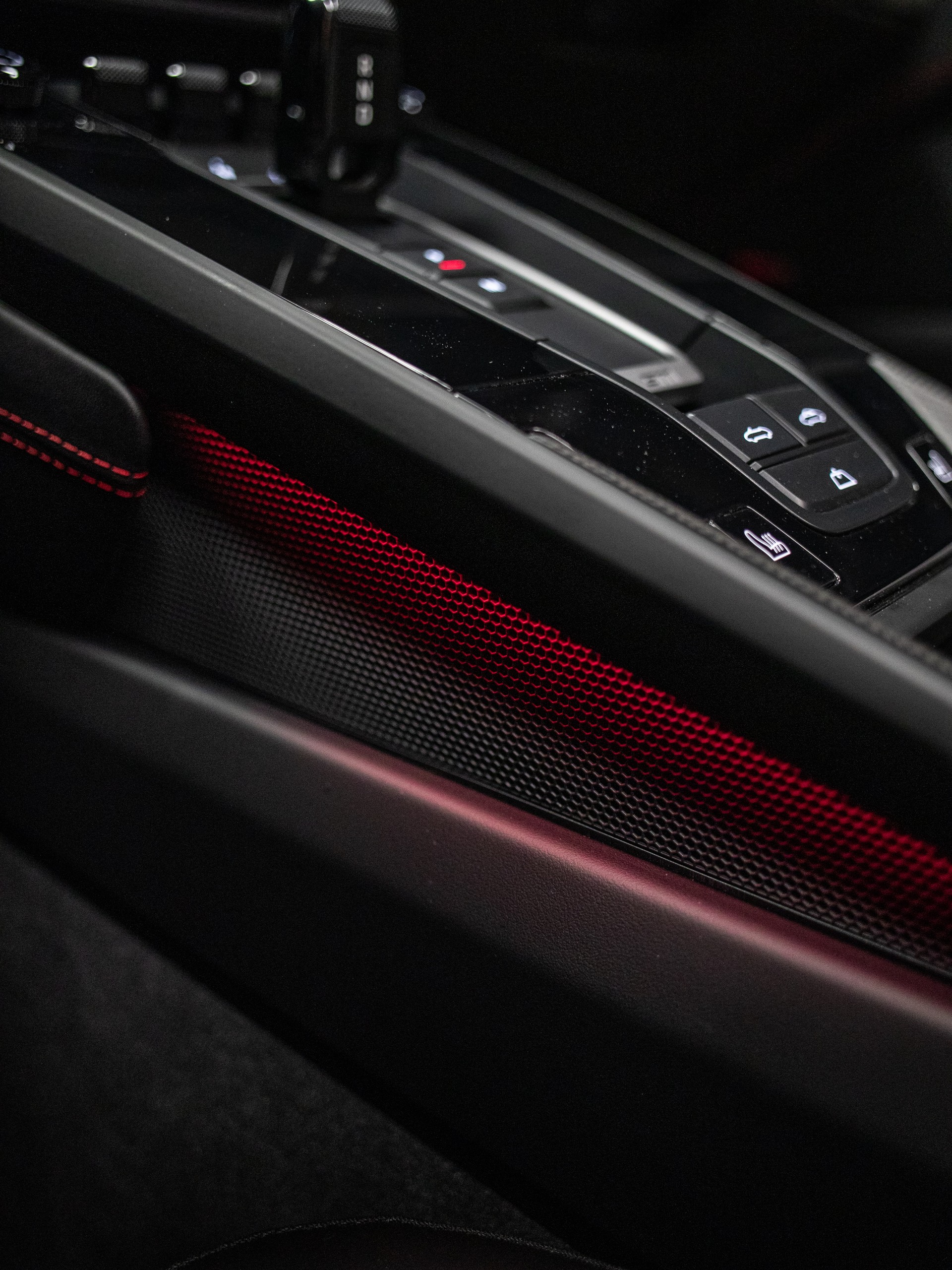PORSCHE 911 Carrera 4 GTS Cabriolet PDK-image-30