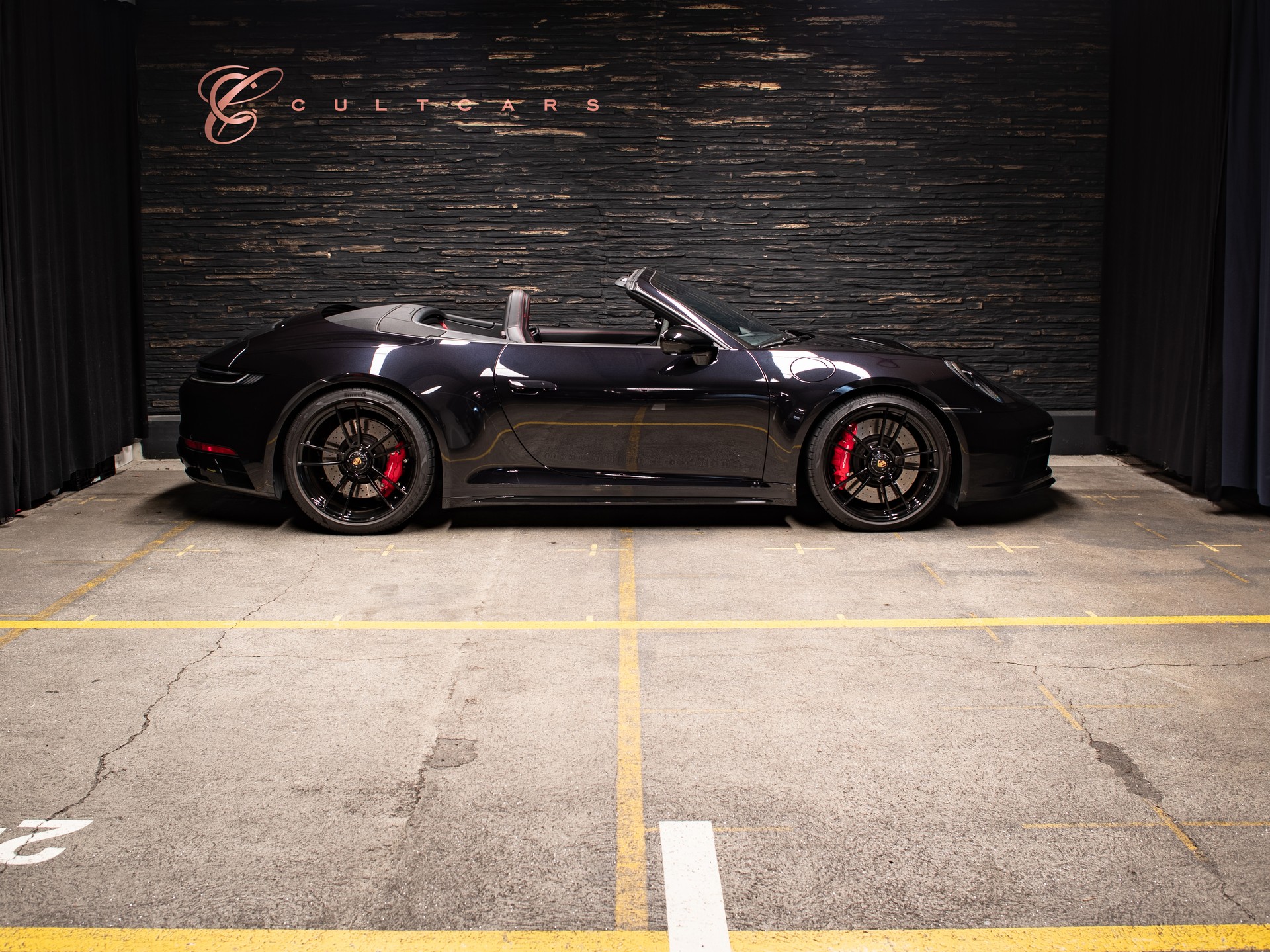 PORSCHE 911 Carrera 4 GTS Cabriolet PDK