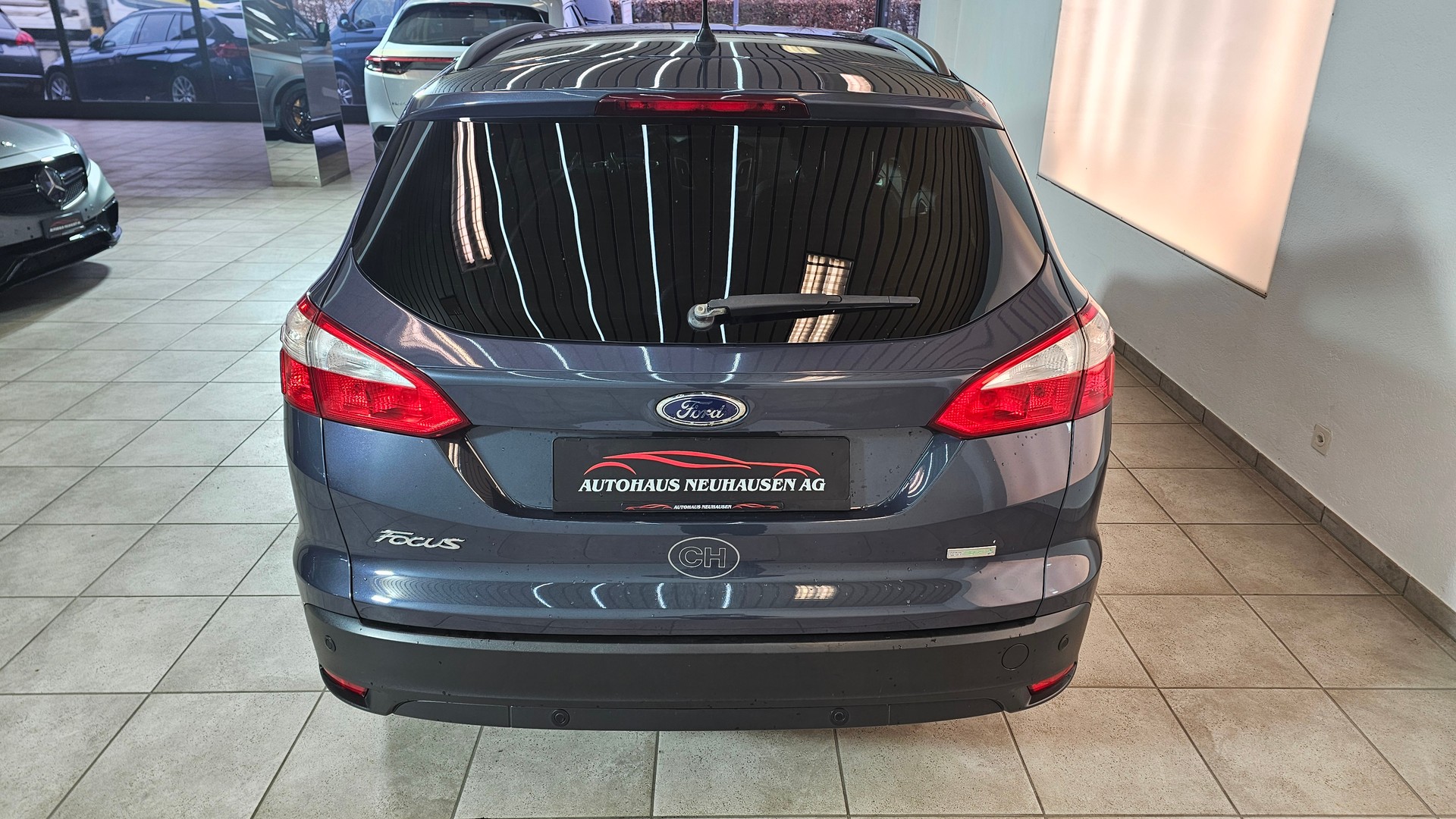 FORD Focus 1.0 SCTi Titanium-image-12