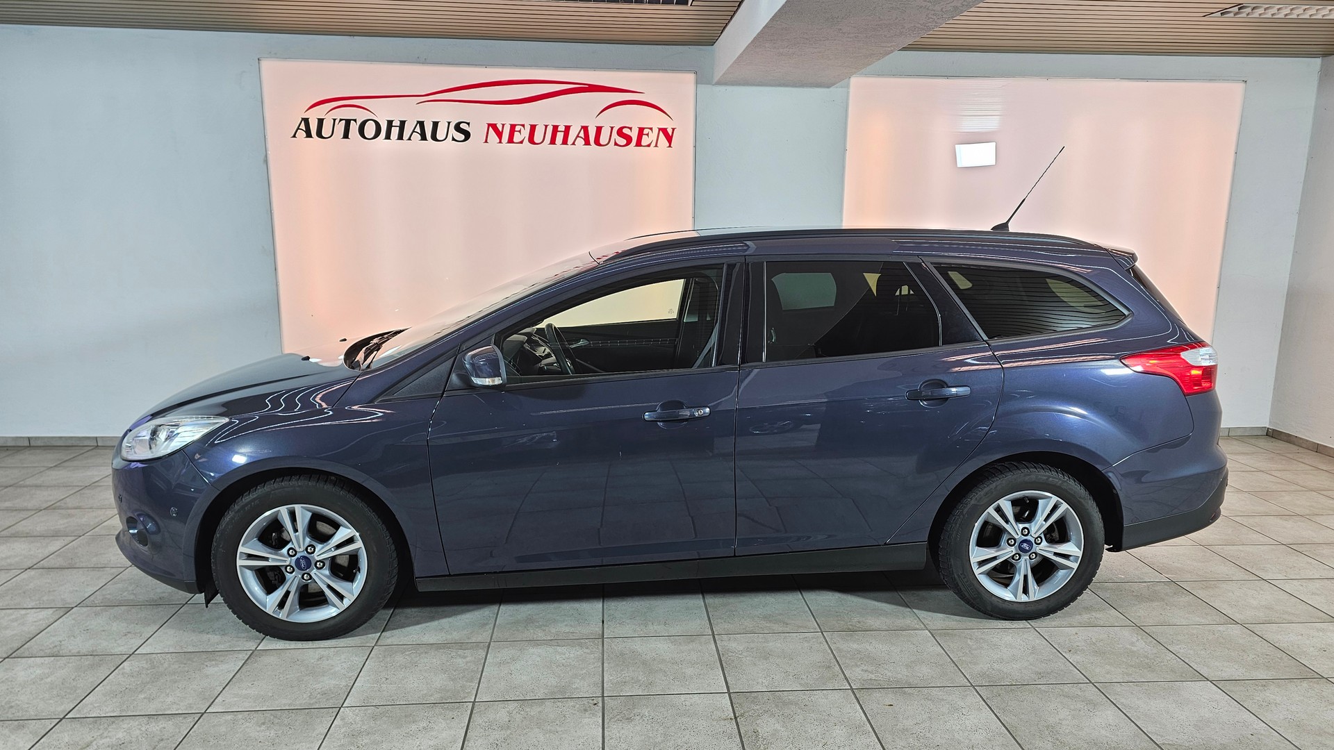 FORD Focus 1.0 SCTi Titanium-image-5