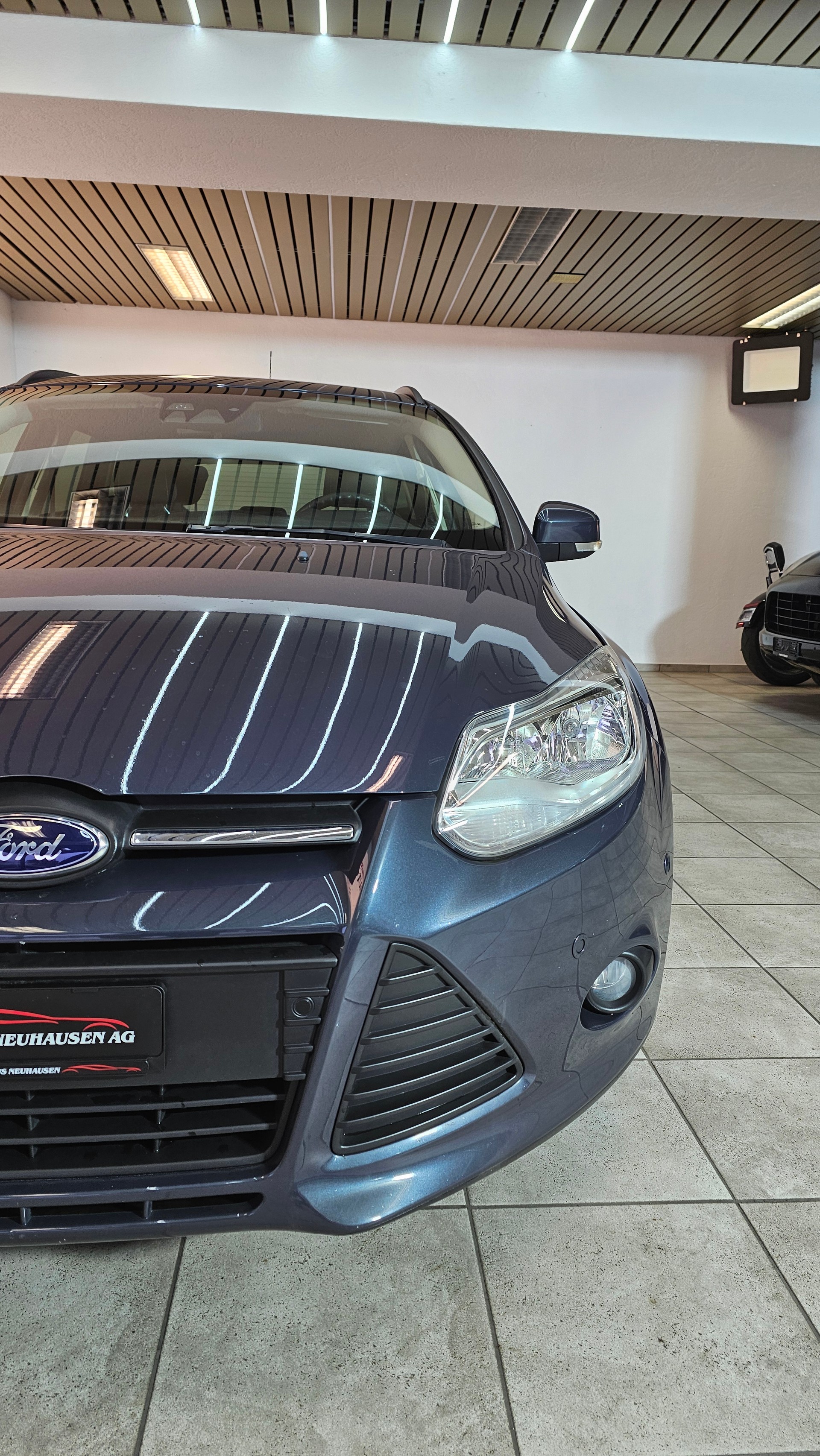 FORD Focus 1.0 SCTi Titanium-image-2