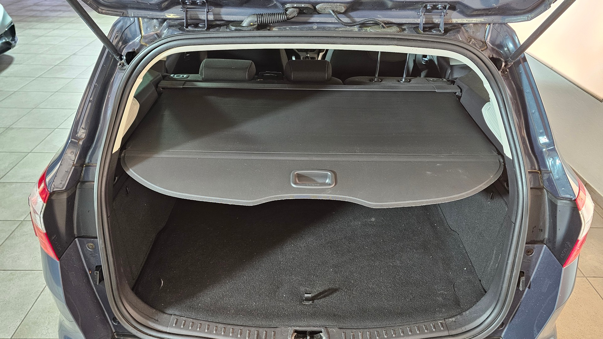 FORD Focus 1.0 SCTi Titanium-image-11