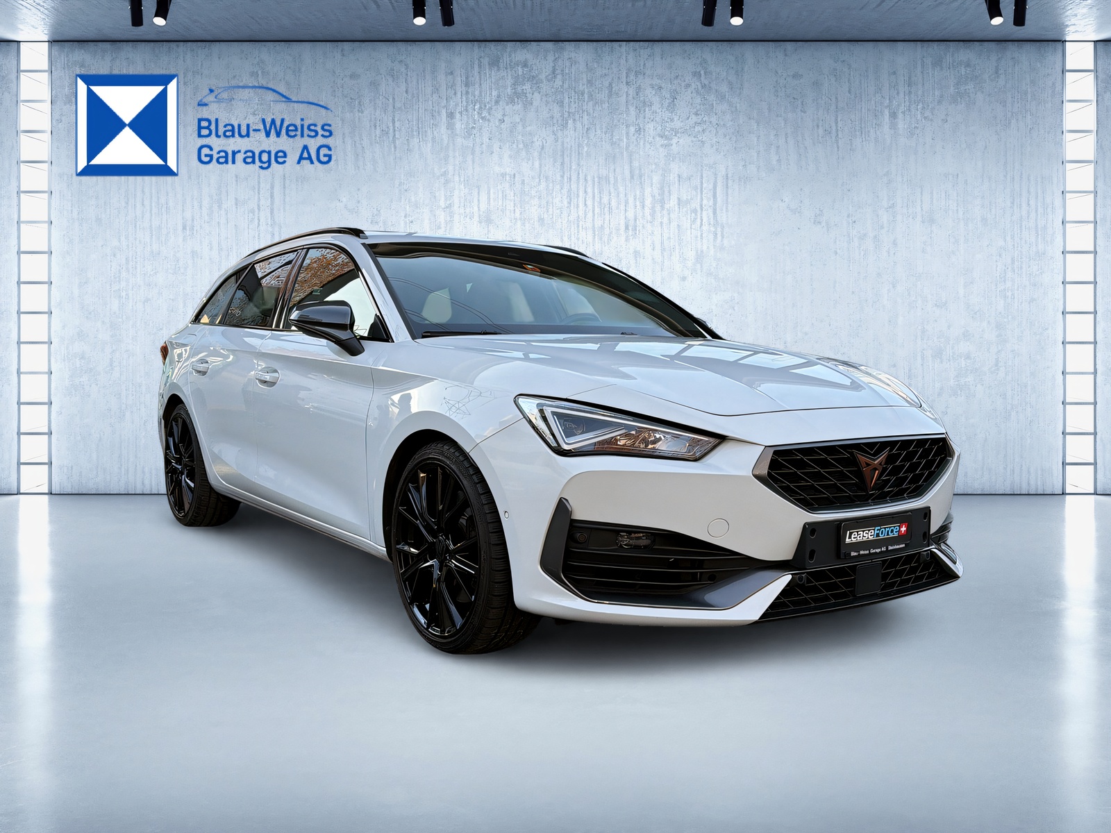 CUPRA LEON ST 2.0 TSI VZ DSG 4Drive-image-2
