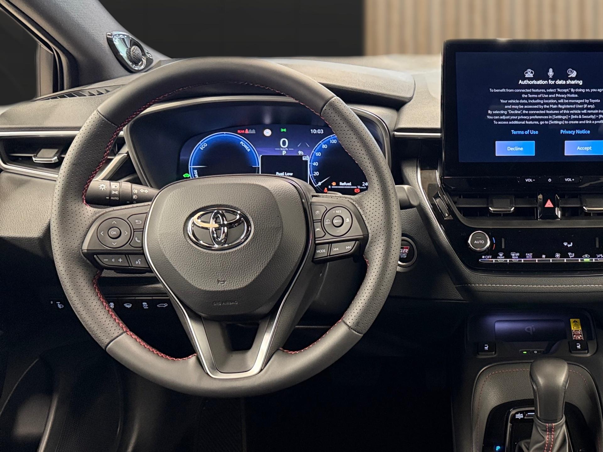 TOYOTA Corolla Touring Sports 2.0 HSD GR Sport e-CVT-image-11