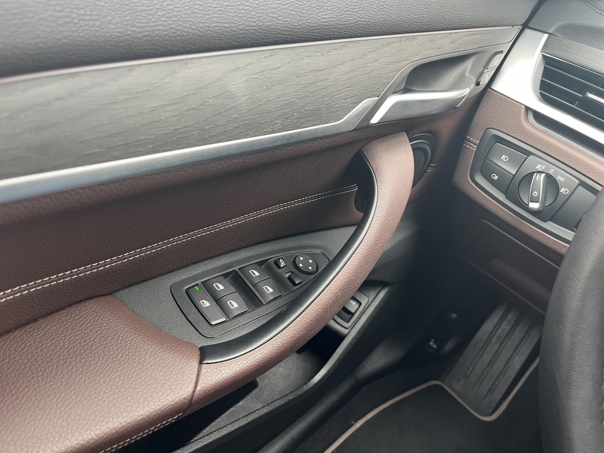 BMW X1 xDrive 25e-image-16