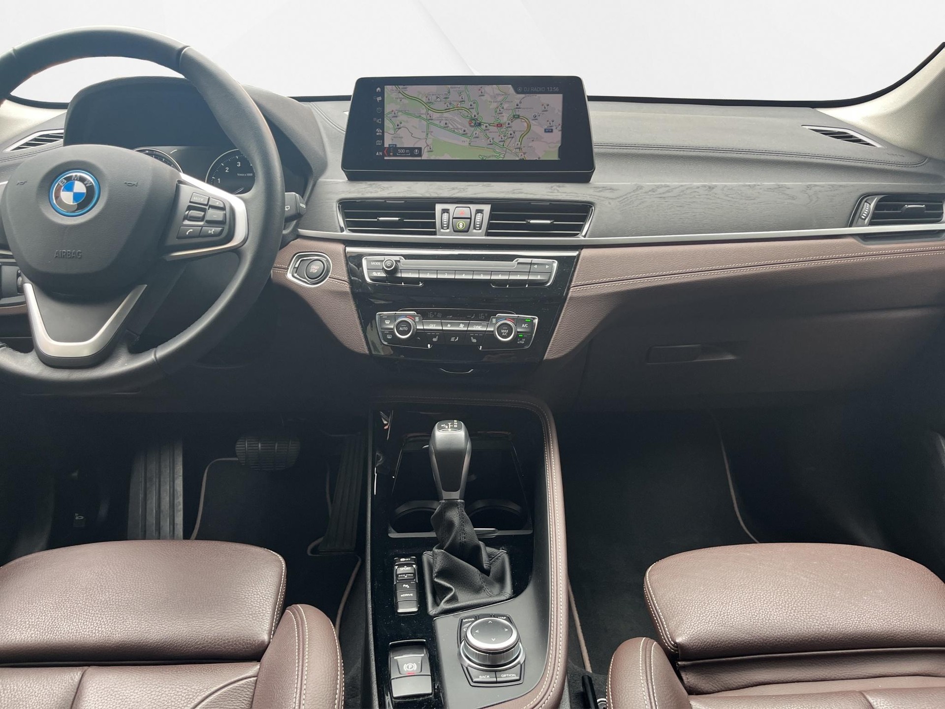 BMW X1 xDrive 25e-image-11