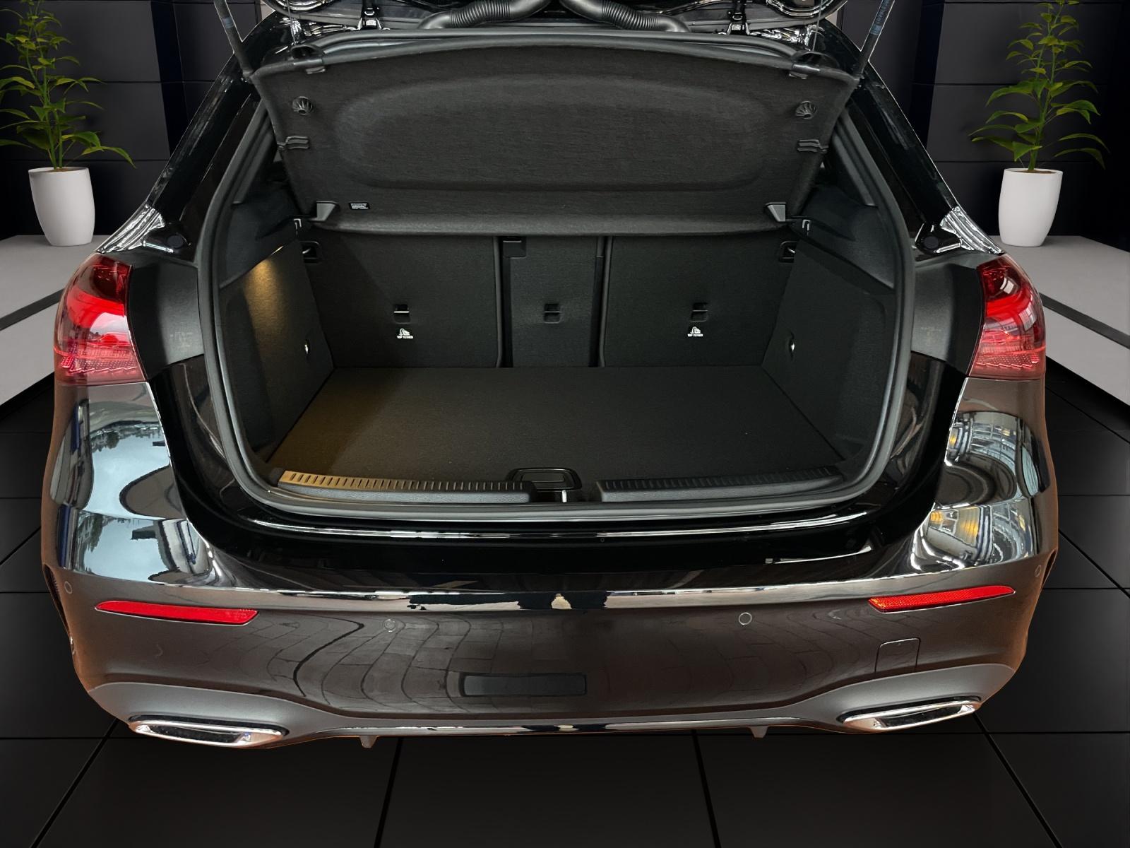 MERCEDES-BENZ A 250 e EQ Star AMG Line-image-8
