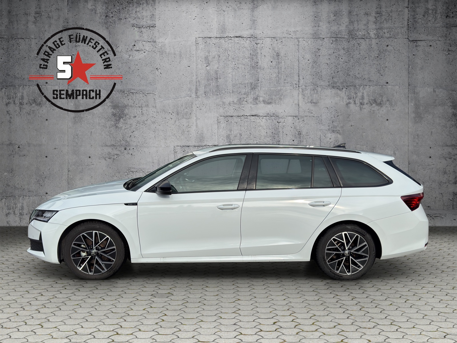 SKODA Octavia Combi 1.5 TSI mHEV DSG Sport Line-image-1