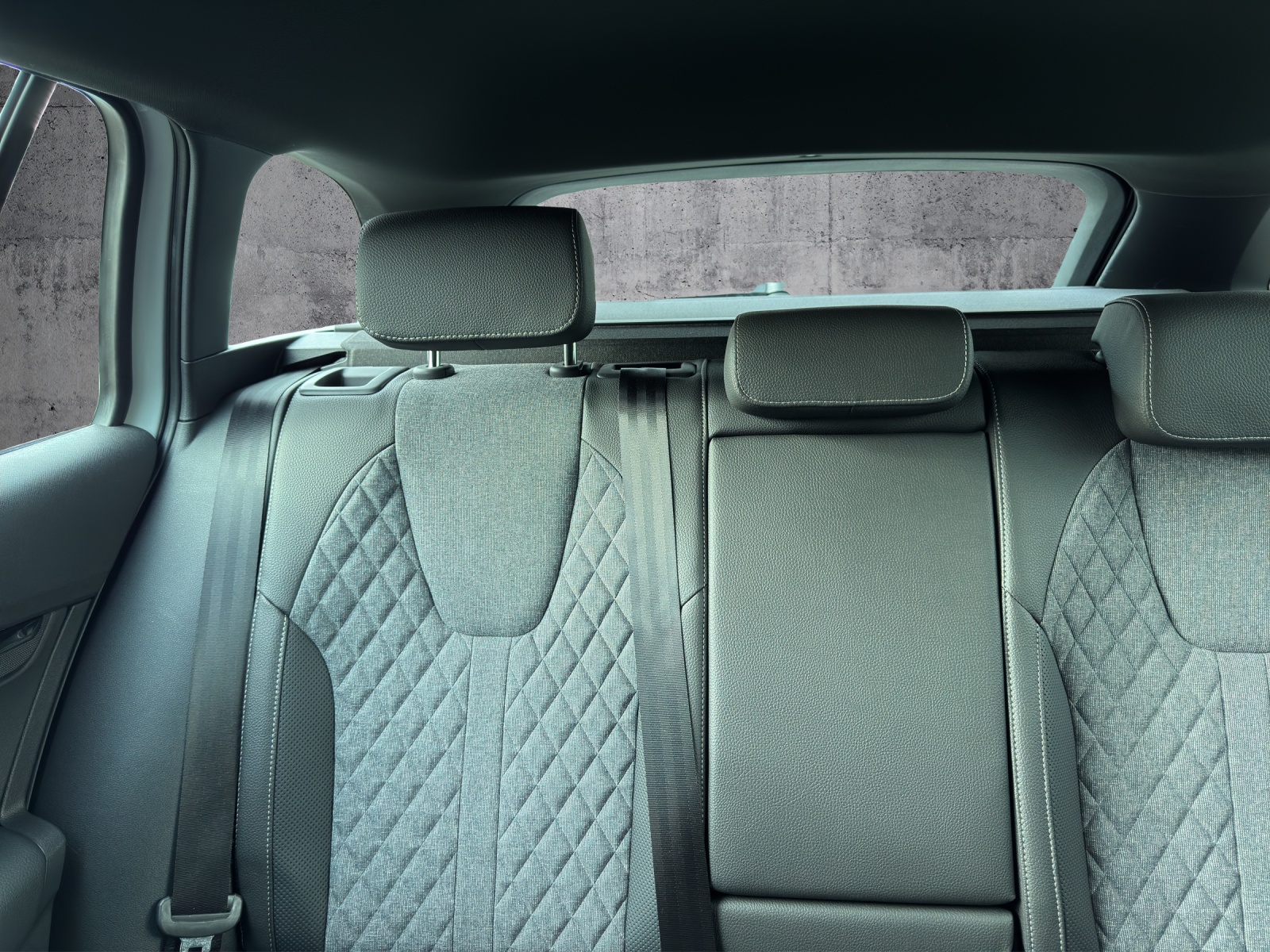 SKODA Octavia Combi 1.5 TSI mHEV DSG Sport Line-image-12