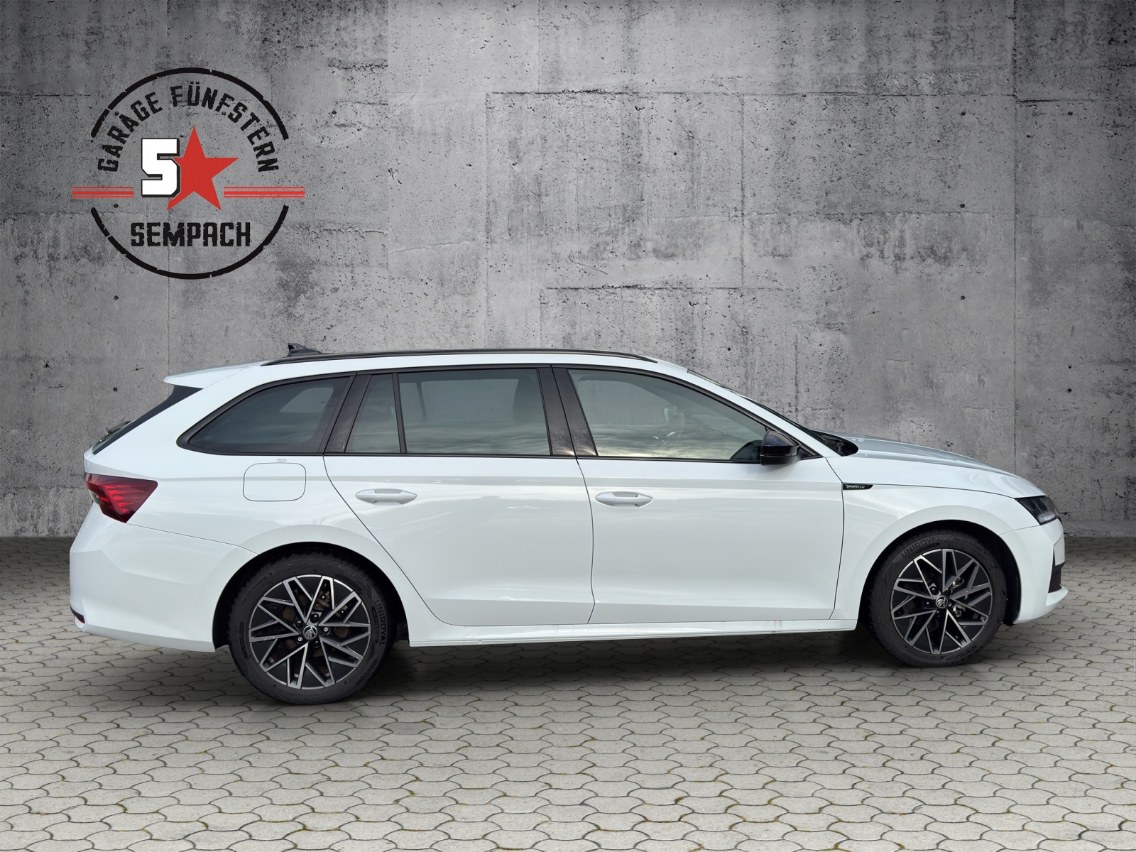 SKODA Octavia Combi 1.5 TSI mHEV DSG Sport Line-image-5