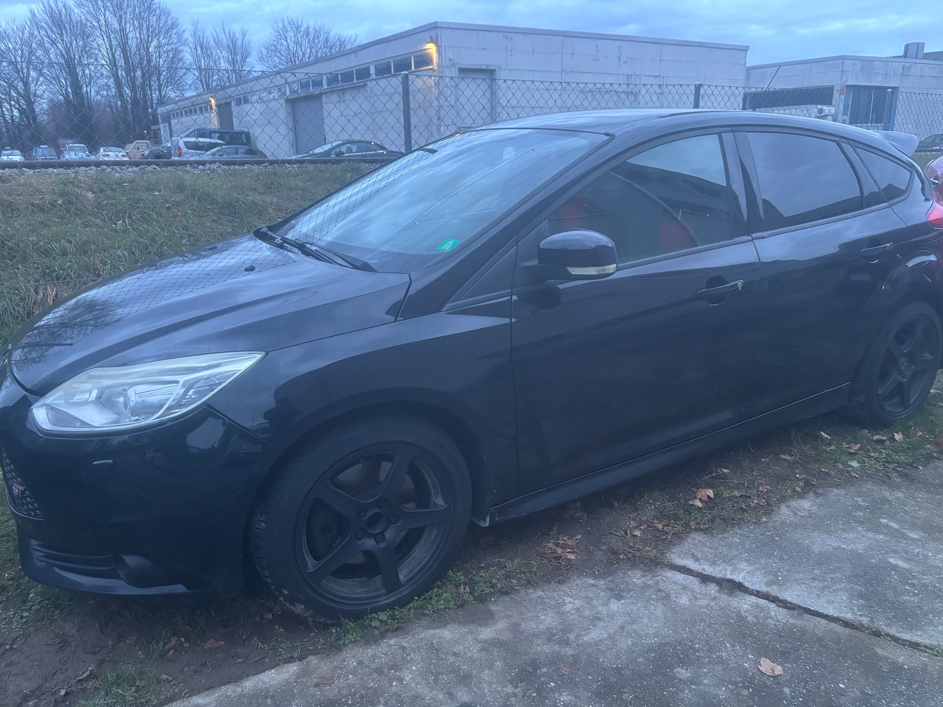 FORD Focus 2.0 SCTi ST-3-image-4