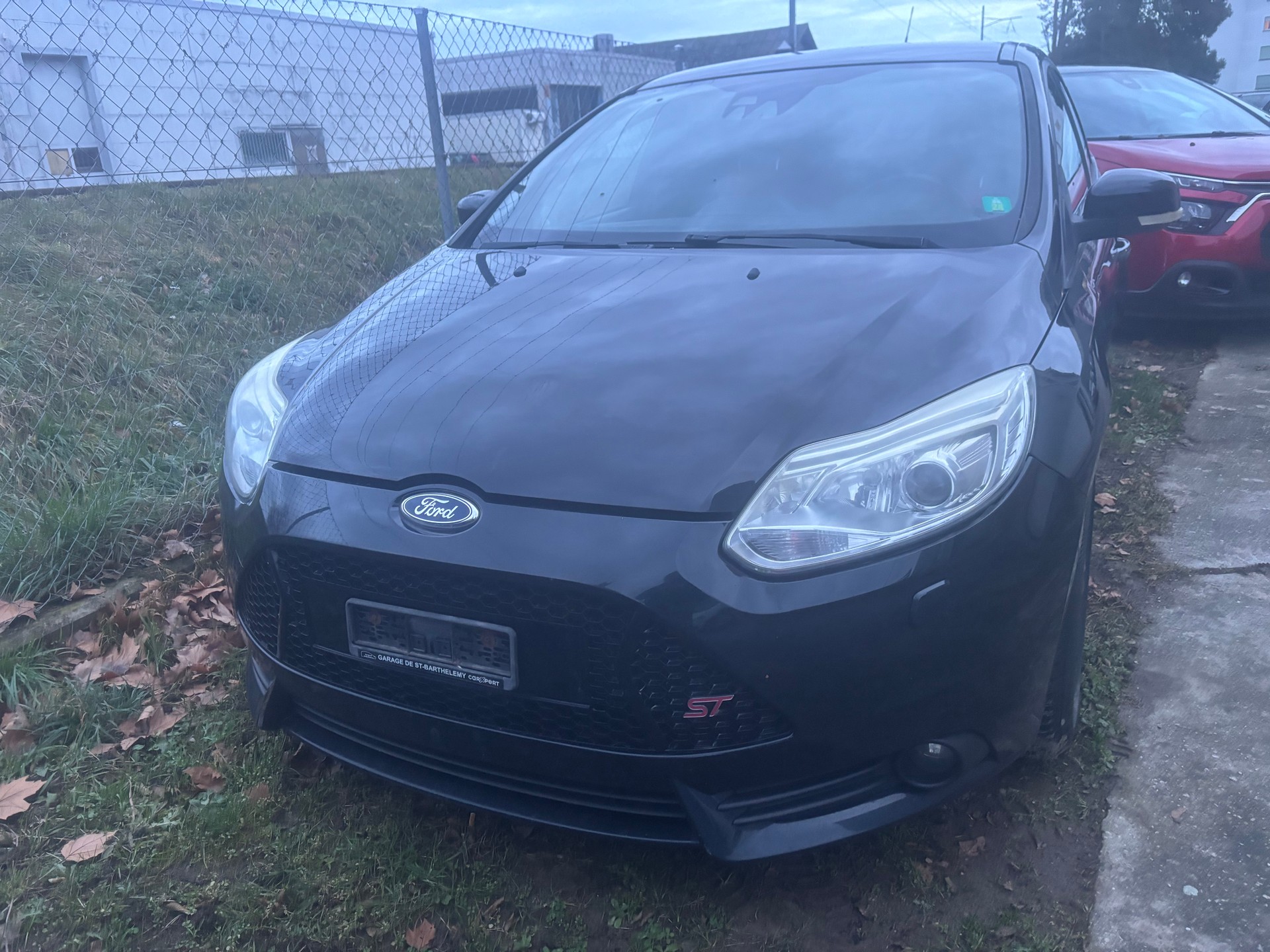 FORD Focus 2.0 SCTi ST-3-image-1