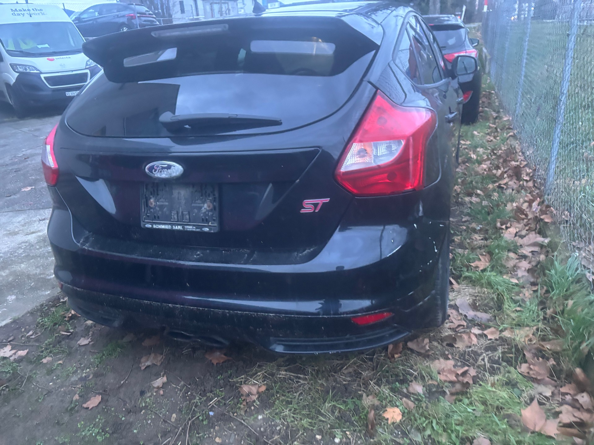 FORD Focus 2.0 SCTi ST-3-image-2