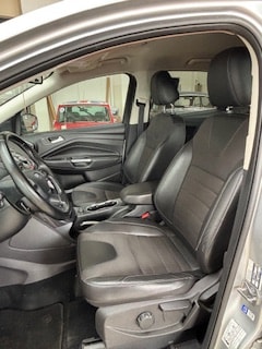 FORD Kuga 2.0 TDCi Titanium 4WD PowerShift-image-2