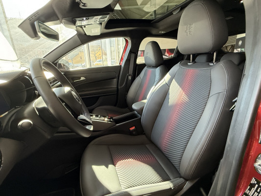 ALFA ROMEO Junior 1.2 Hybrid Q4-image-9