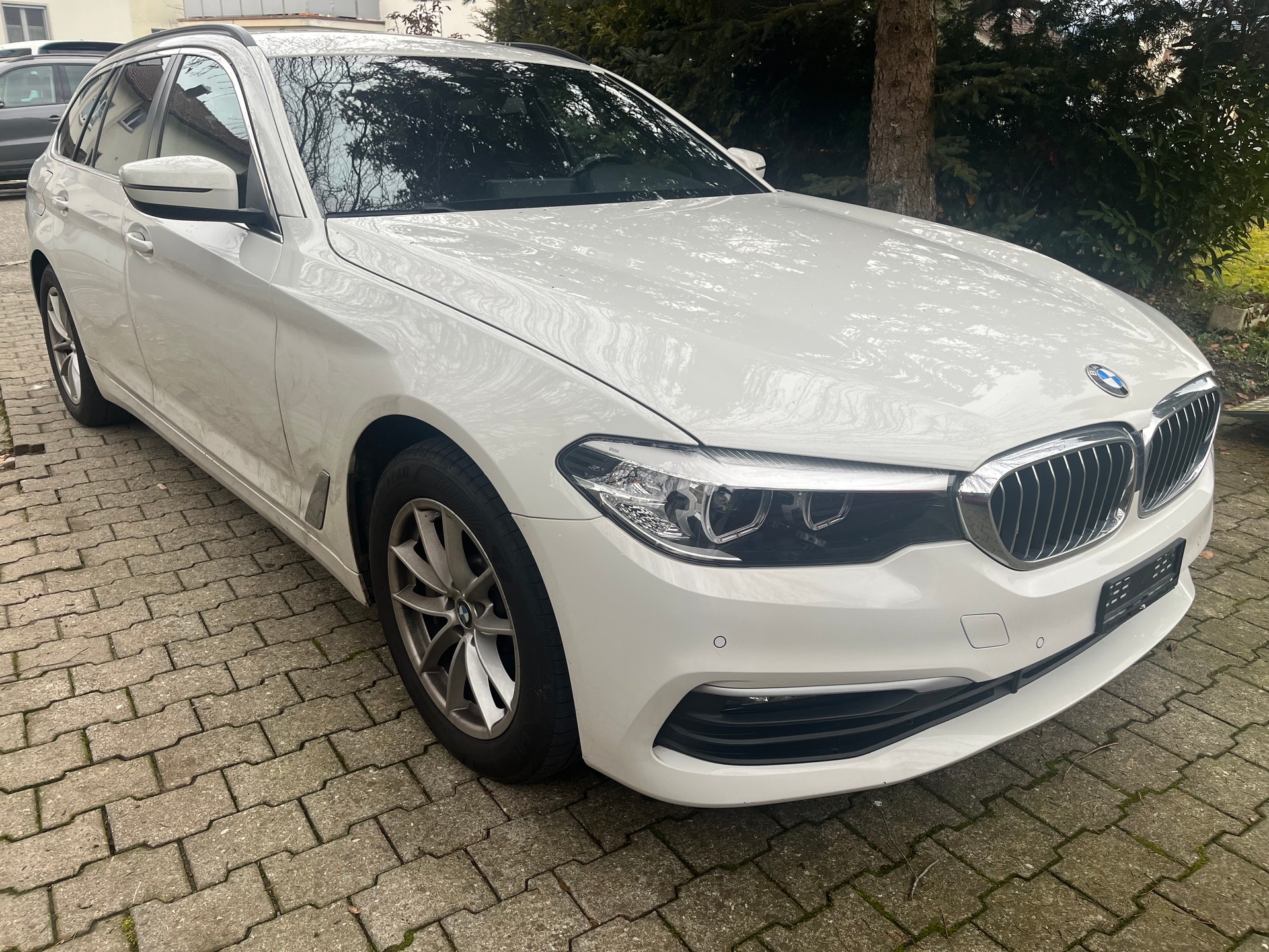 BMW 530d xDrive Touring Steptronic Frisch ab mfk/12 mon garantie-image-14
