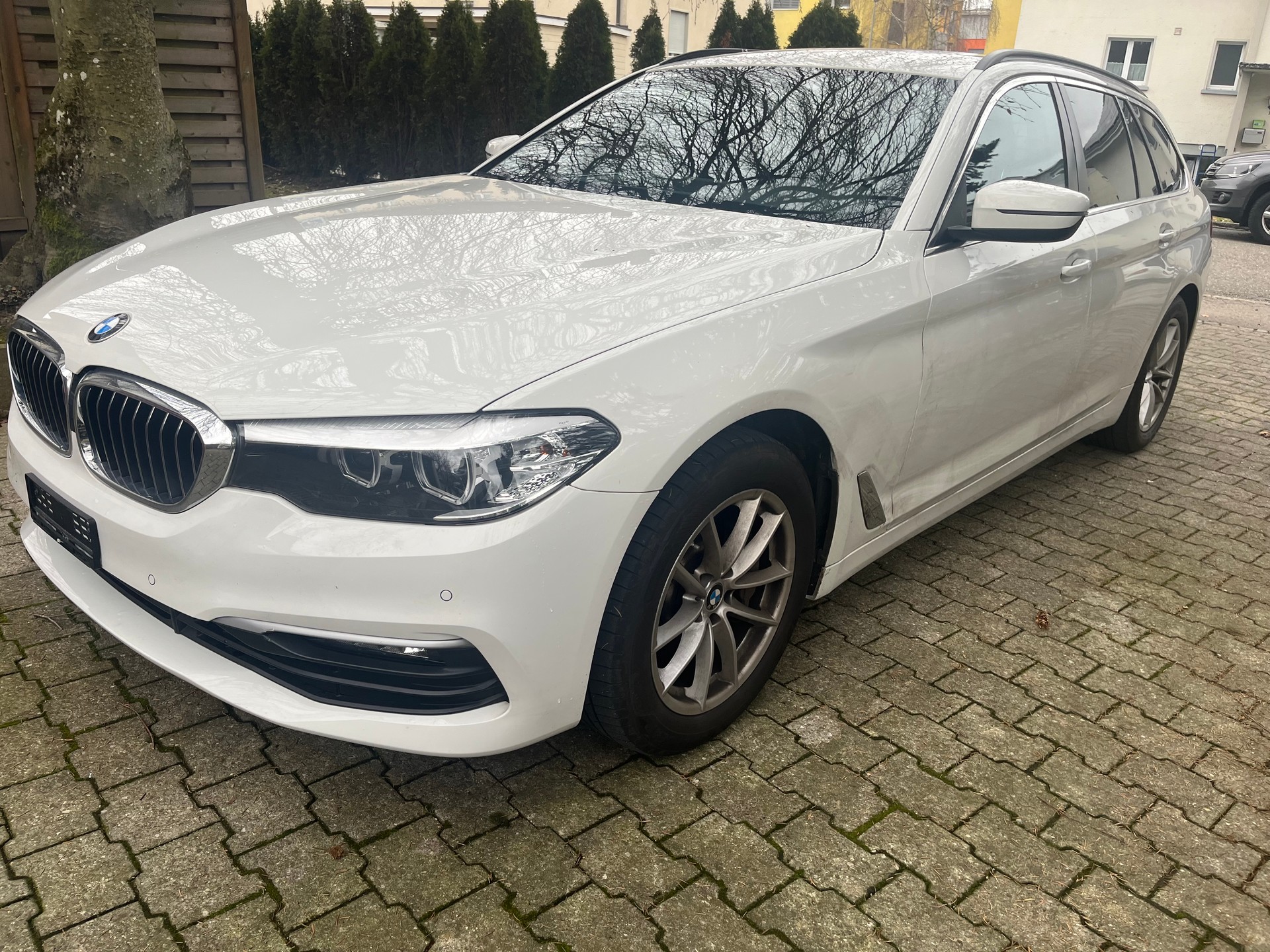 BMW 530d xDrive Touring Steptronic Frisch ab mfk/12 mon garantie-image-7