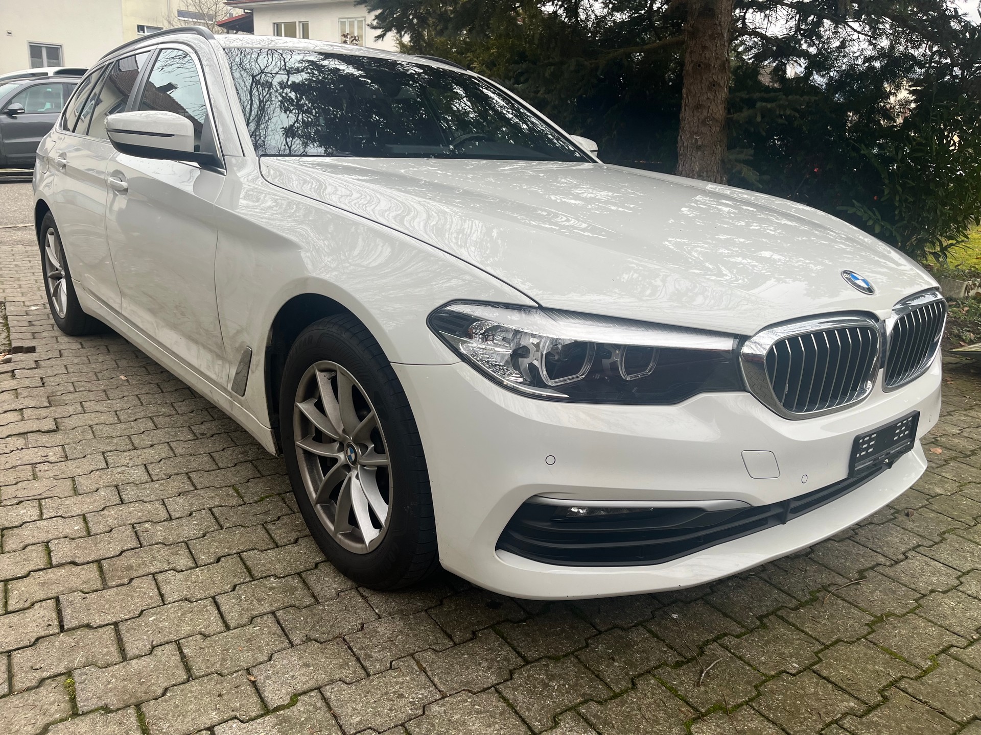 BMW 530d xDrive Touring Steptronic Frisch ab mfk/12 mon garantie-image-12