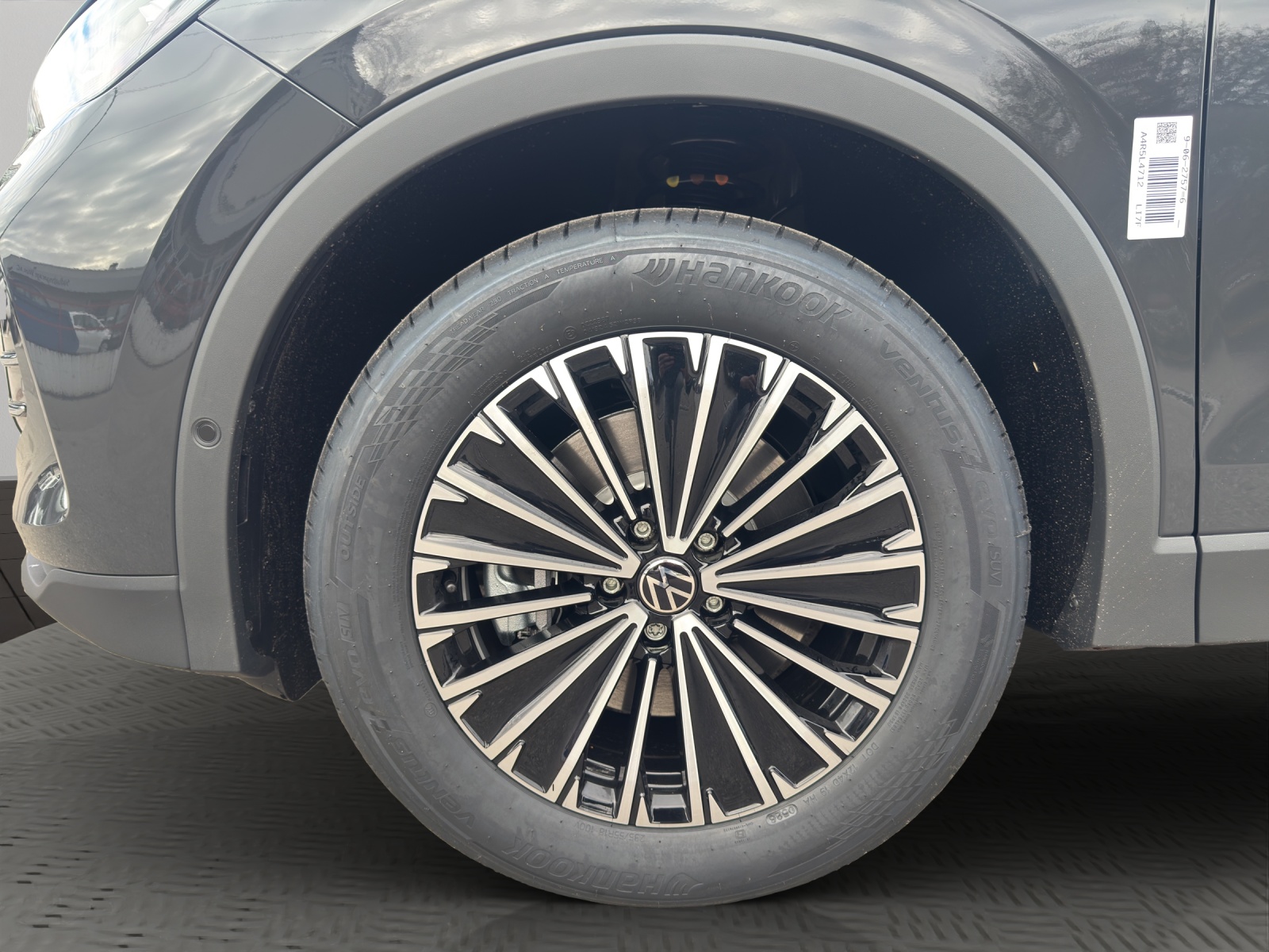 VW Tiguan 2.0 TSI DSG Elegance 4Motion-image-5