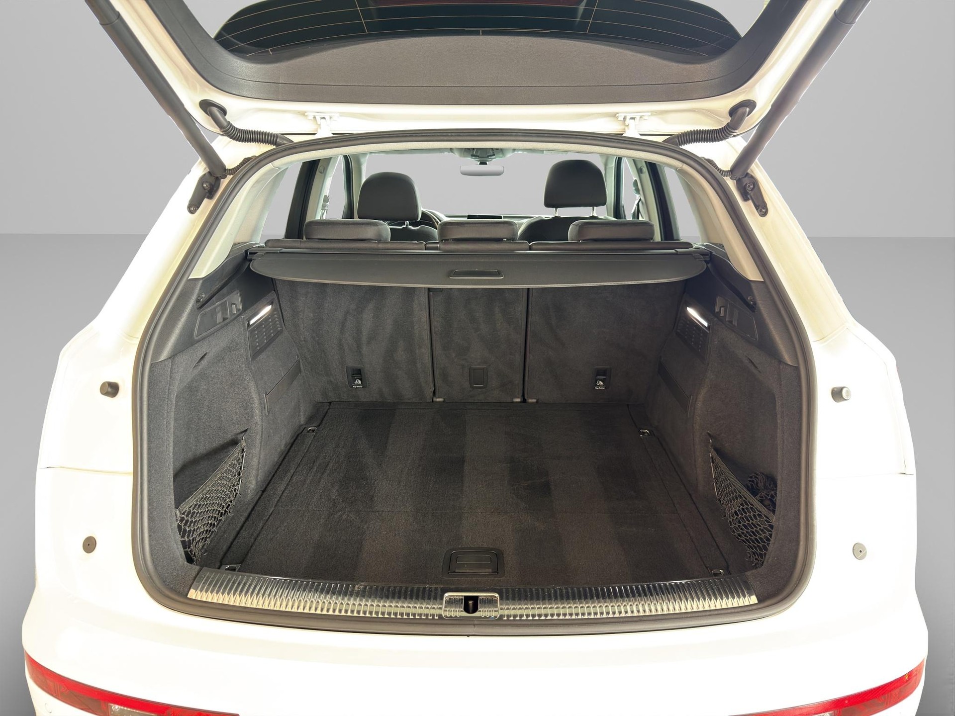 AUDI Q5 2.0 40 TDI Sport qu. S-Tronic-image-9
