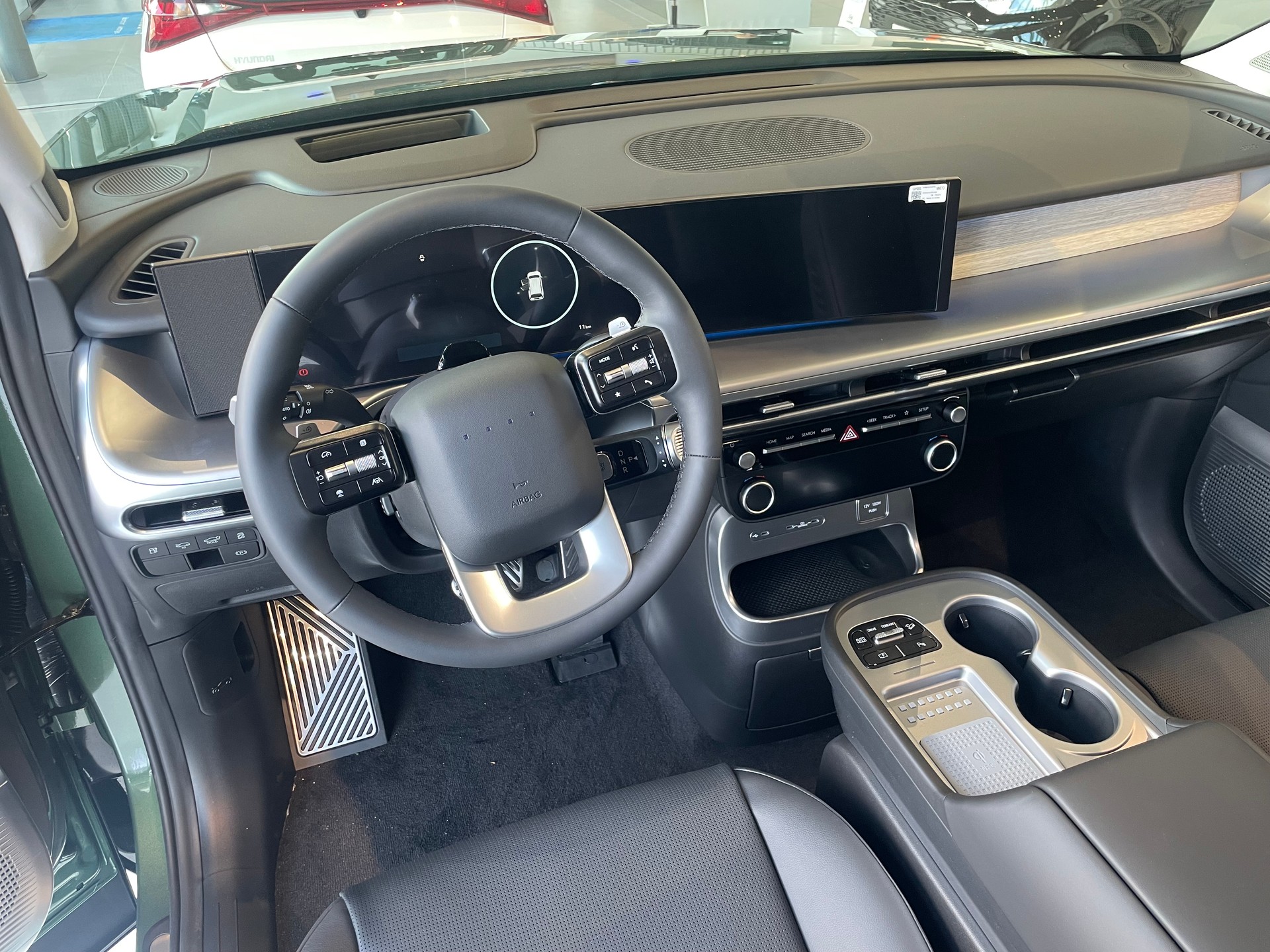 HYUNDAI Ioniq 9 110kWh Vertex 4WD-image-8