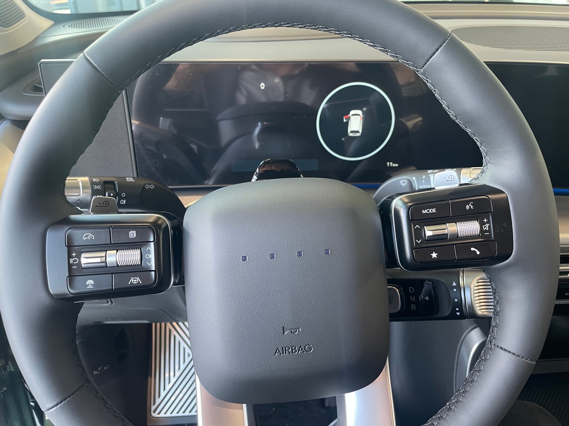 HYUNDAI Ioniq 9 110kWh Vertex 4WD-image-9