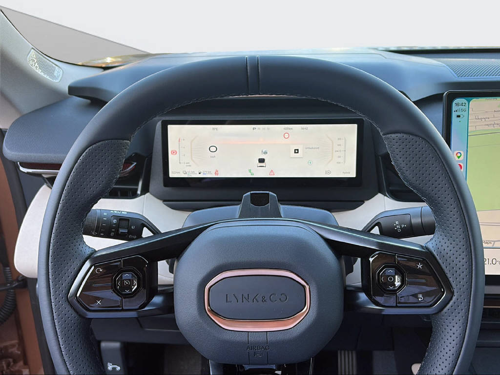 LYNK & CO 08-image-10