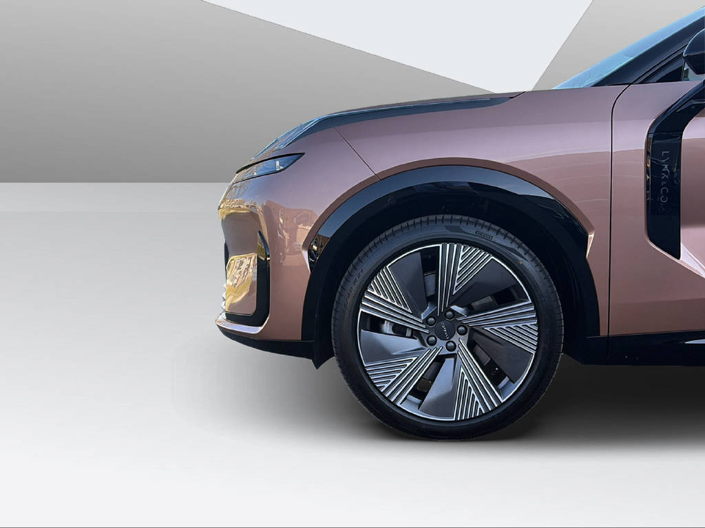 LYNK & CO 08-image-4