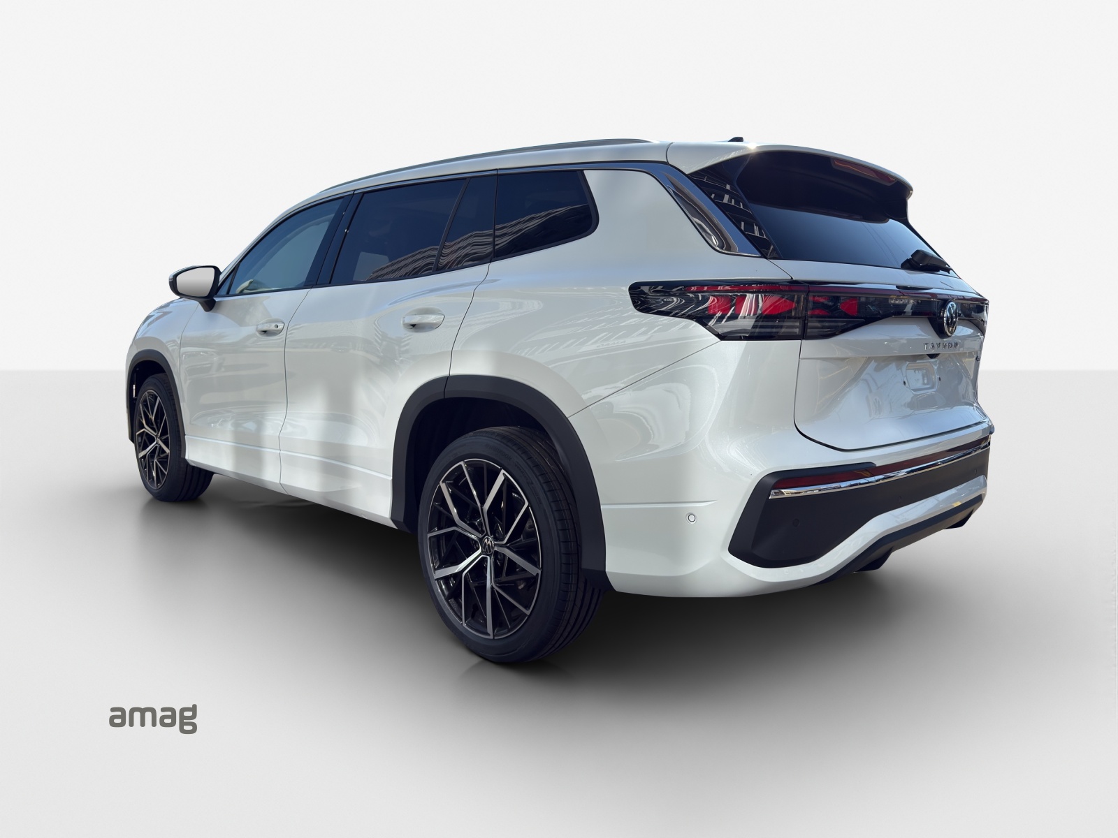 VW Tayron 2.0 TSI Elegance DSG 4Motion-image-2
