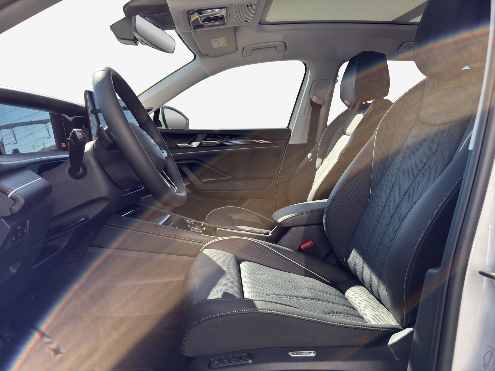VW Tayron 2.0 TSI Elegance DSG 4Motion-image-7