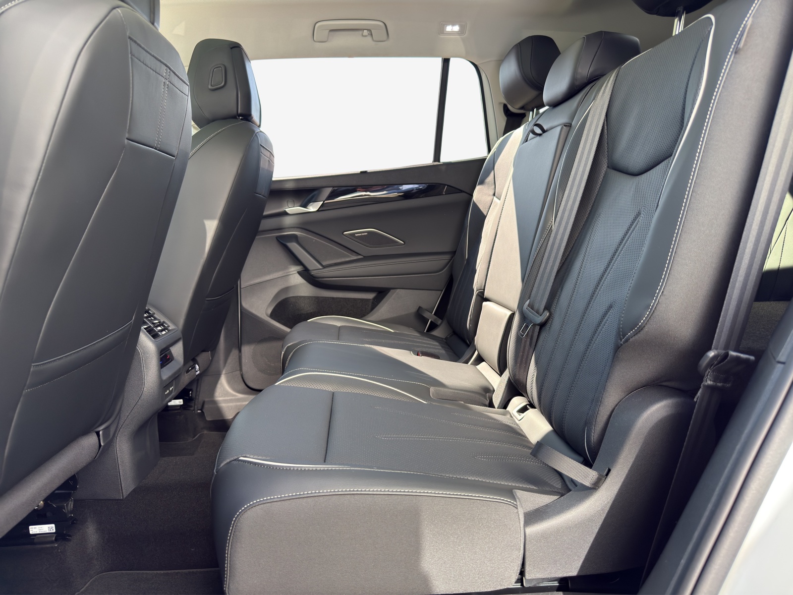 VW Tayron 2.0 TSI Elegance DSG 4Motion-image-11