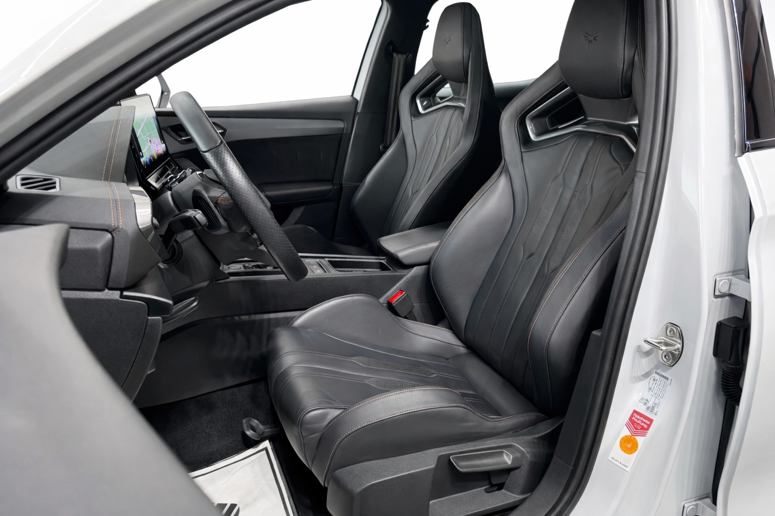 CUPRA LEON VZ 2.0 TSI DSG * Panorama-Glasdach * Schalensitze*-image-10