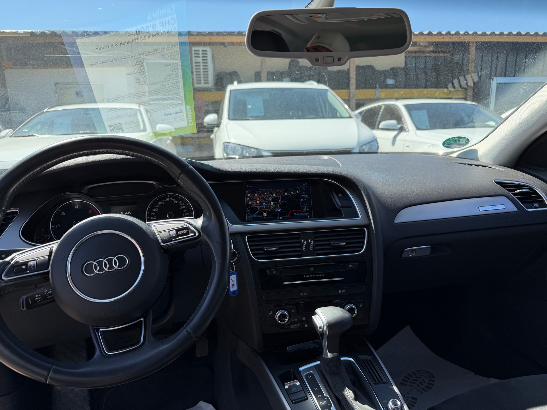 AUDI A4 Avant 2.0 TDI quattro S-tronic _ S-Line-image-18