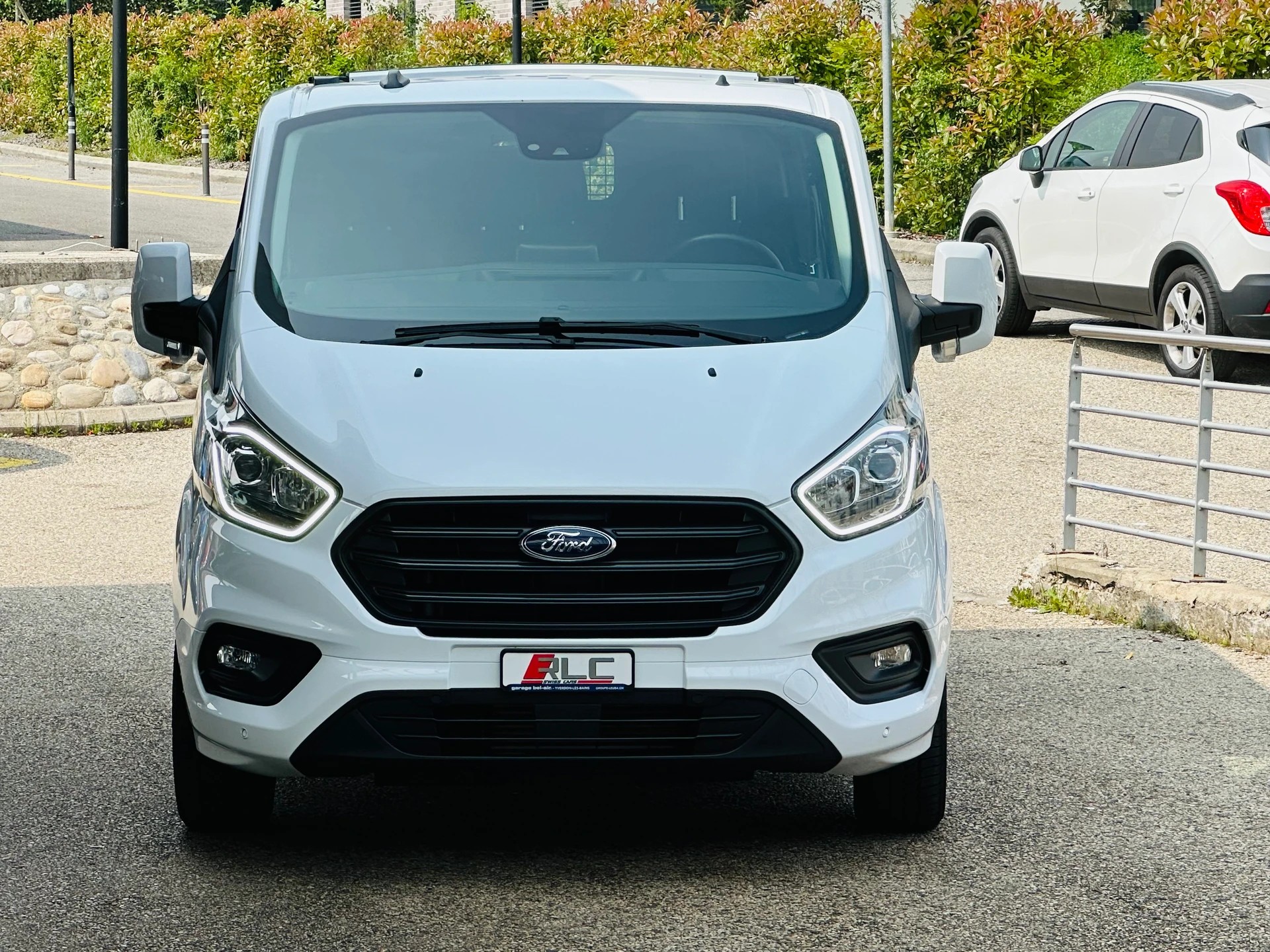 FORD Transit Custom Van 300 L1H1 DK Trend HEV1-showroom-element-3