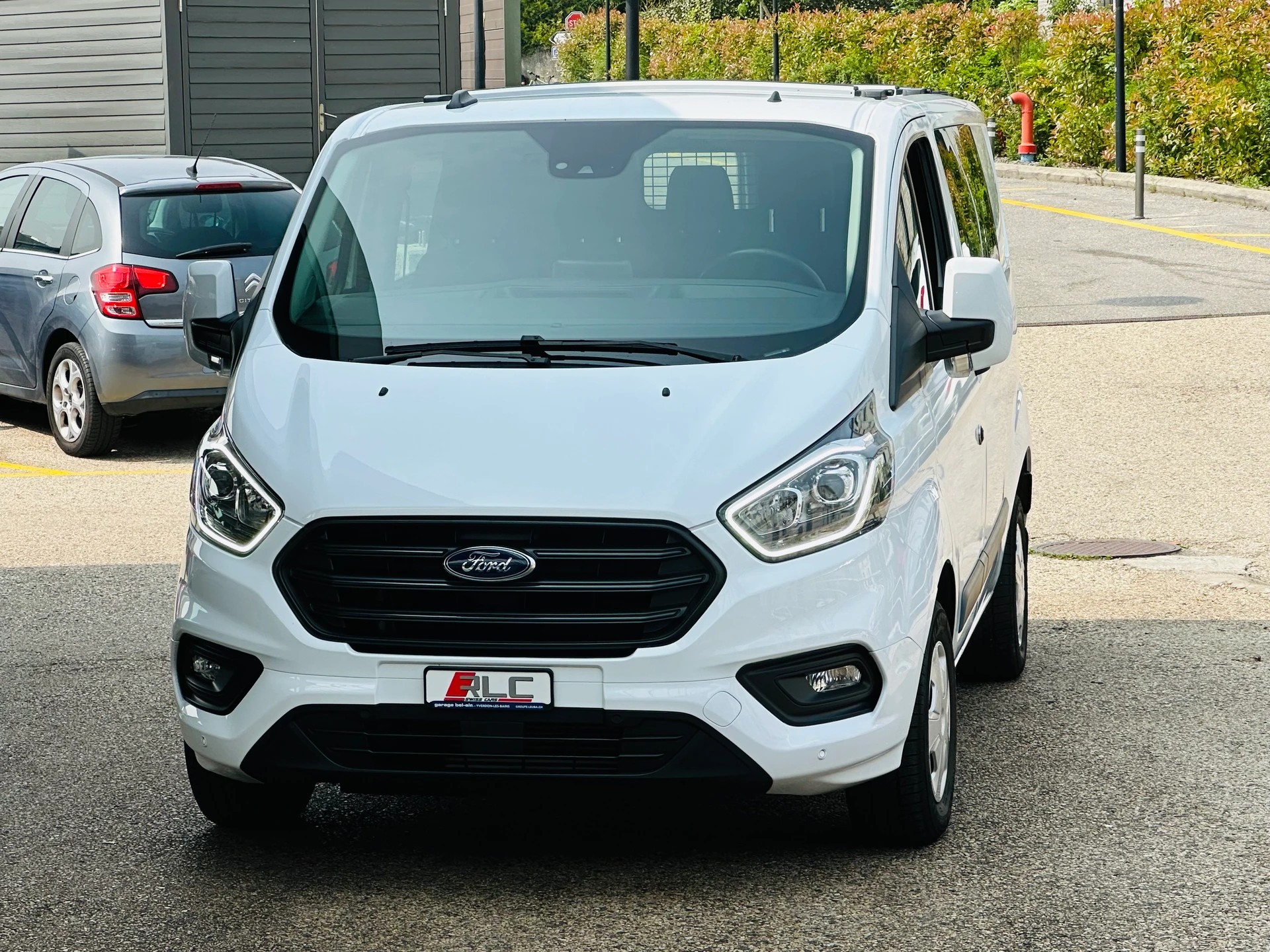 FORD Transit Custom Van 300 L1H1 DK Trend HEV1-image-5
